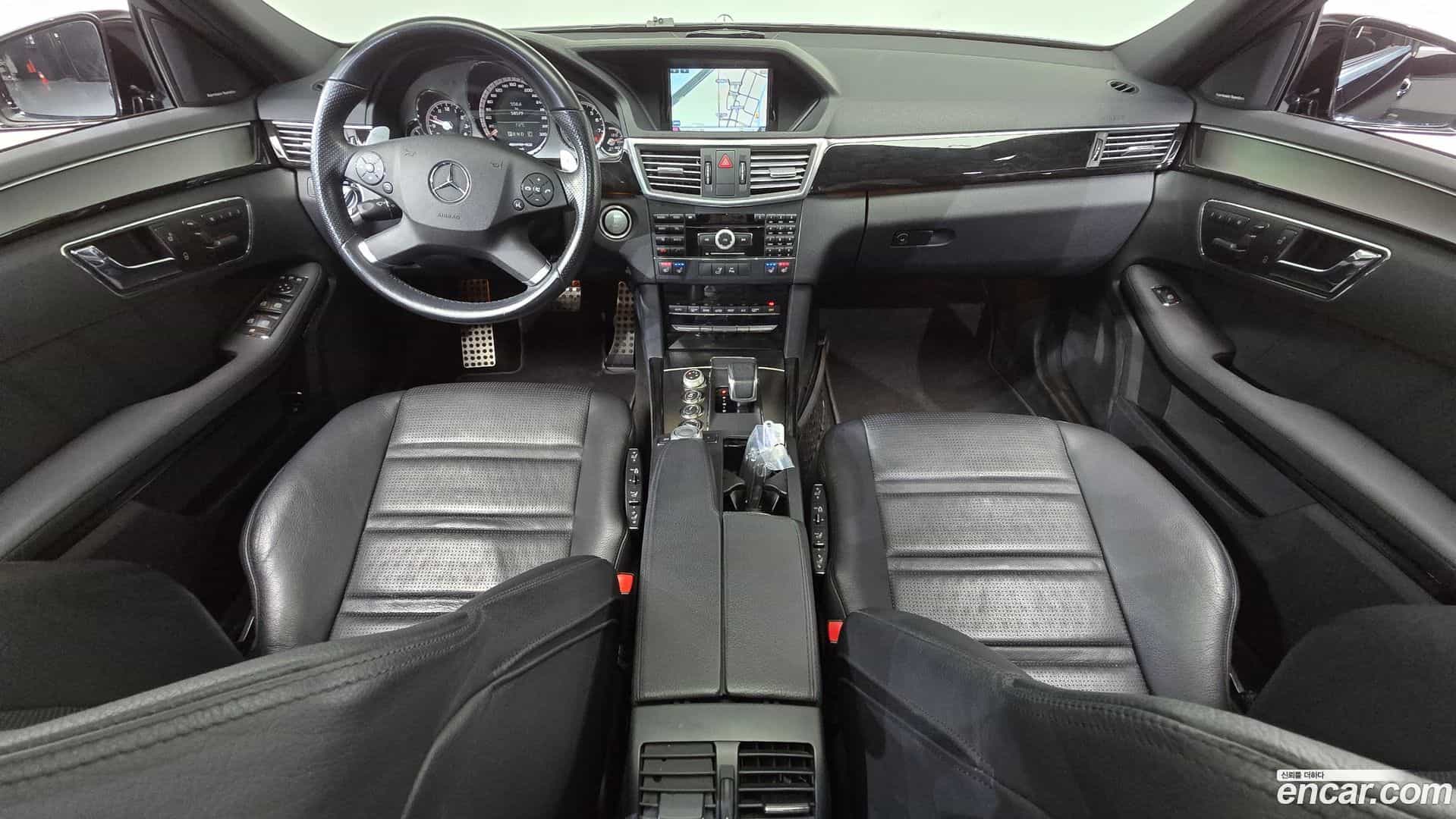 E-Class Mercedes-Benz 2009.11-INNER-007