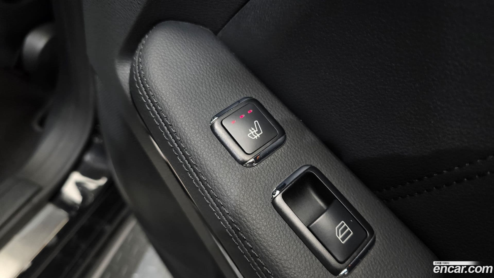 Main__Slider__Photo:E-Class Mercedes-Benz 2009.11-17