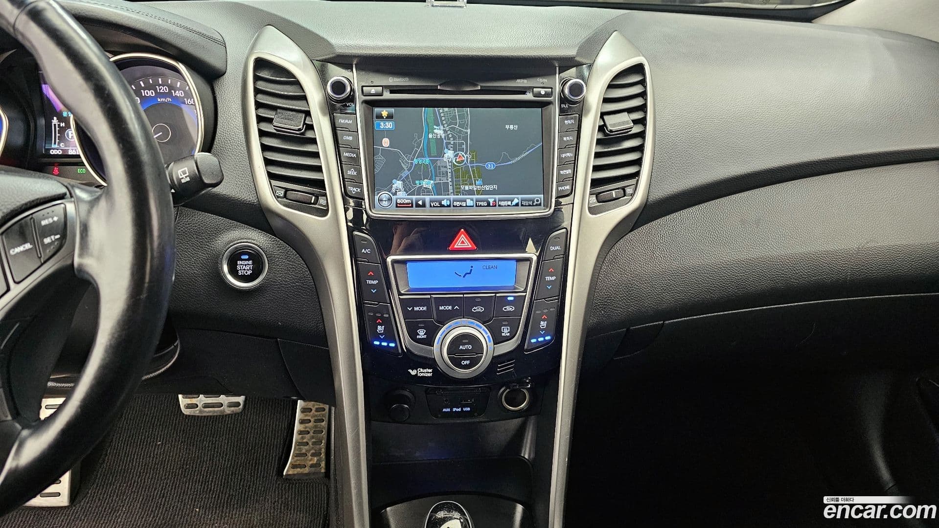 Main__Slider__Photo:i30 Hyundai 2013.4-14