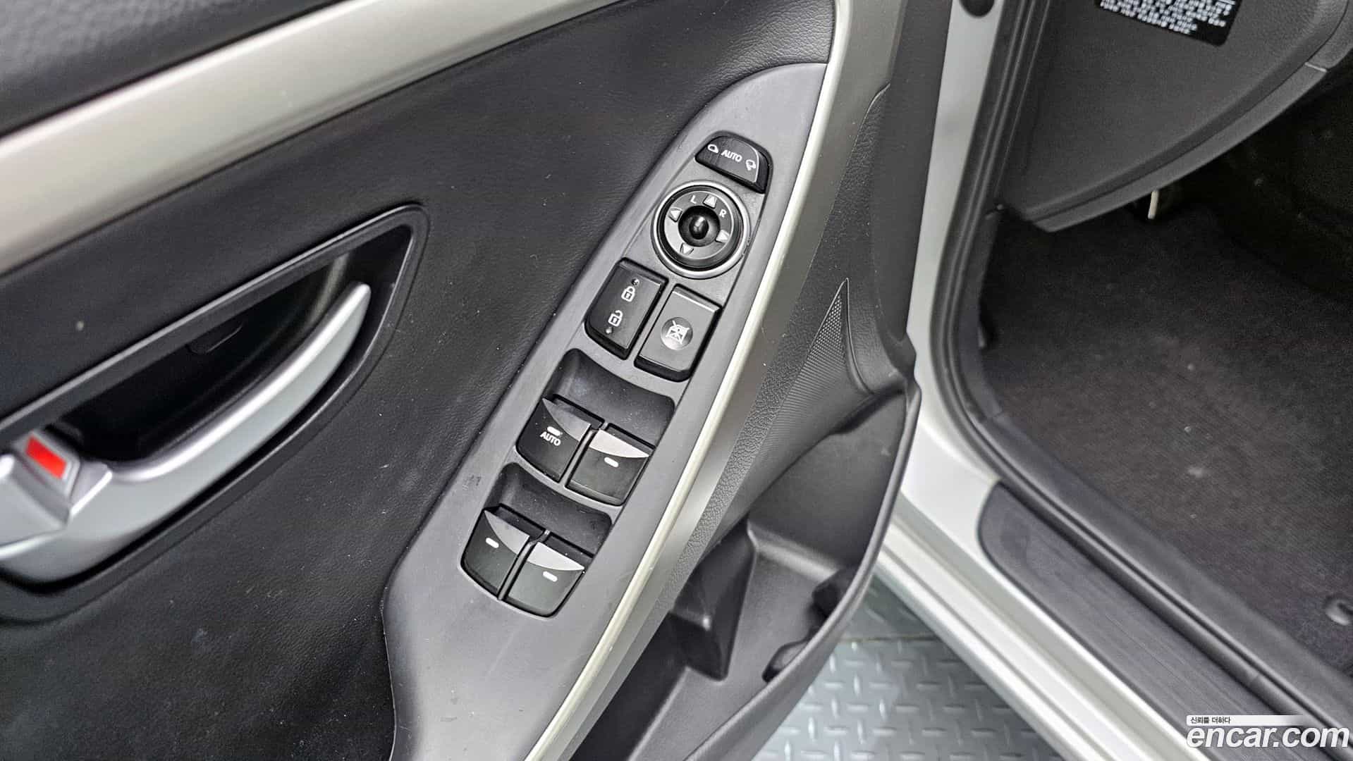 i30 Hyundai 2013.4-OPTION-022