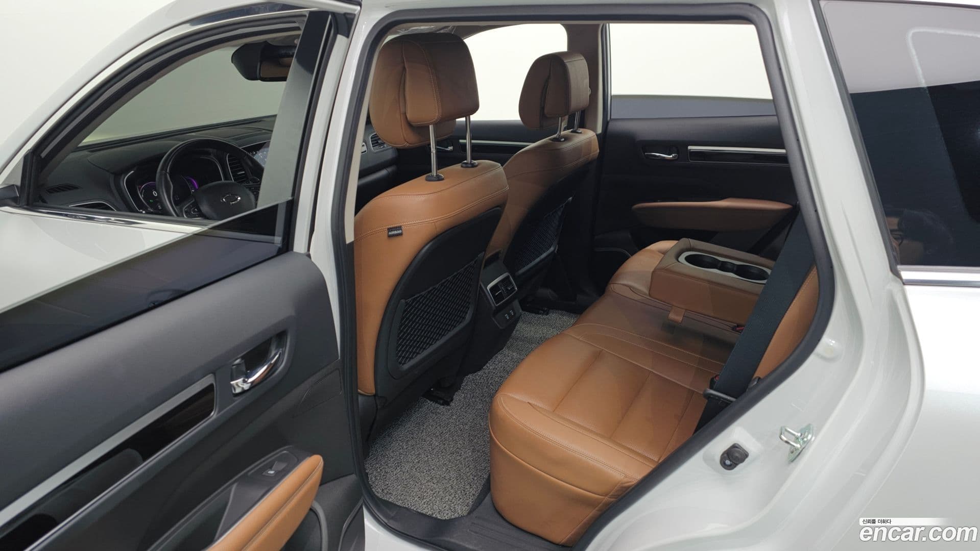 Main__Slider__Photo:QM6 Renault-KoreaSamsung 2023.3-12