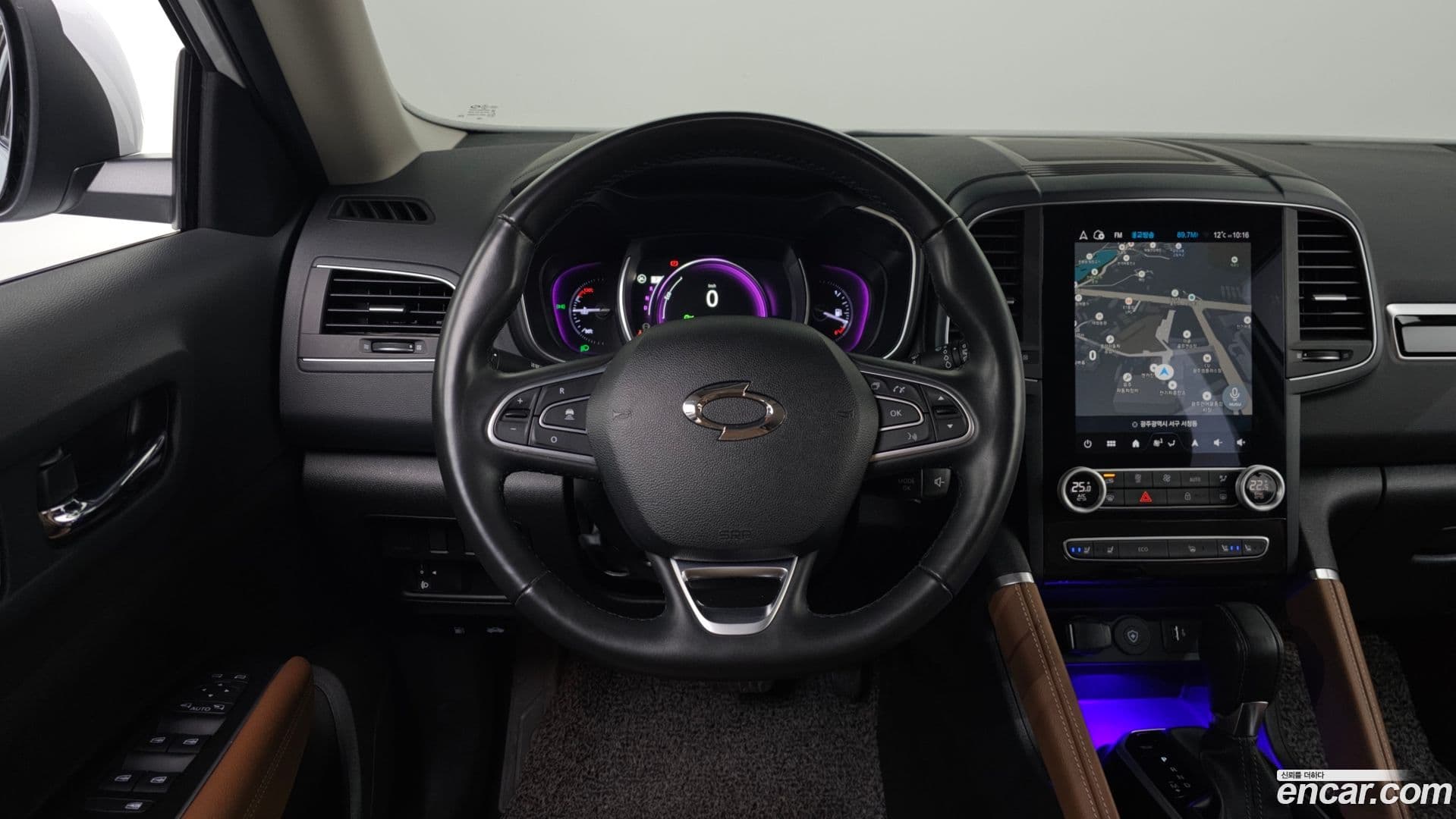 Main__Slider__Photo:QM6 Renault-KoreaSamsung 2023.3-13