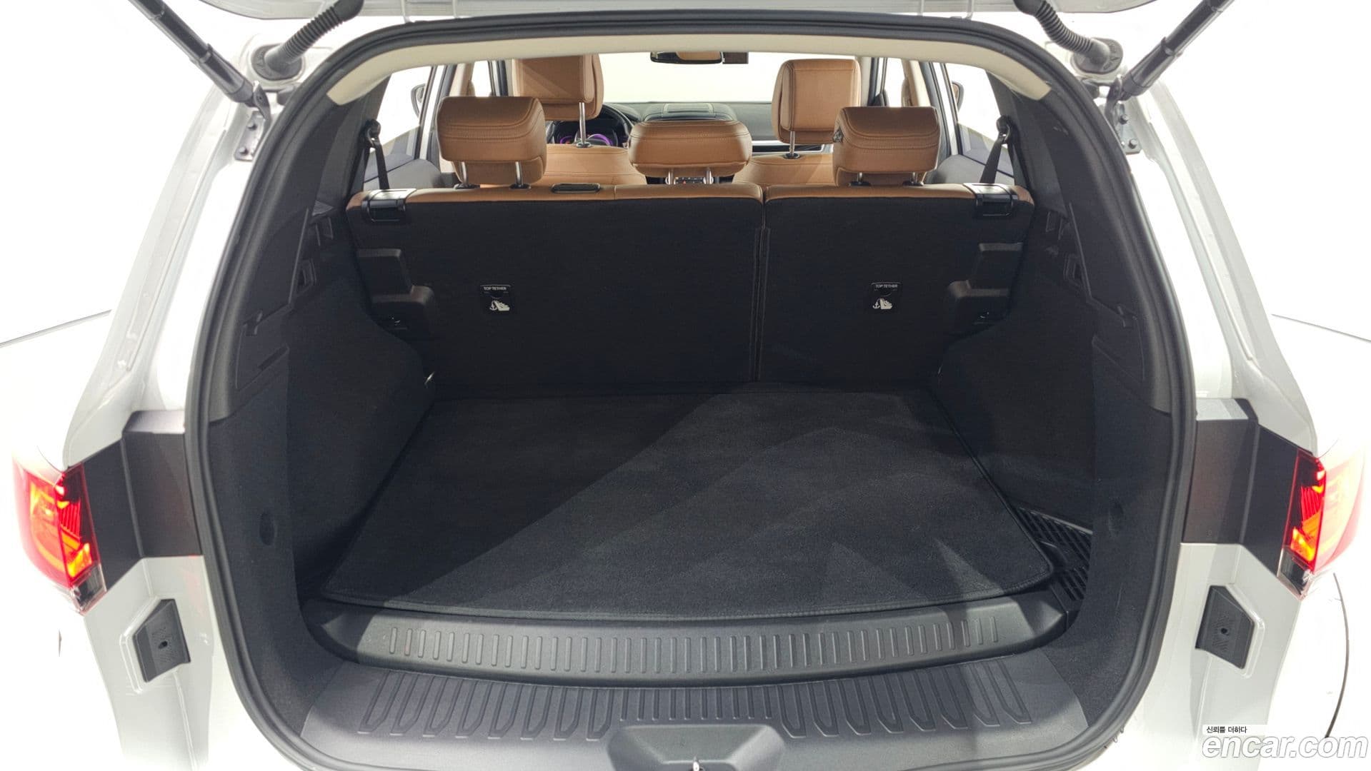 Main__Slider__Photo:QM6 Renault-KoreaSamsung 2023.3-19