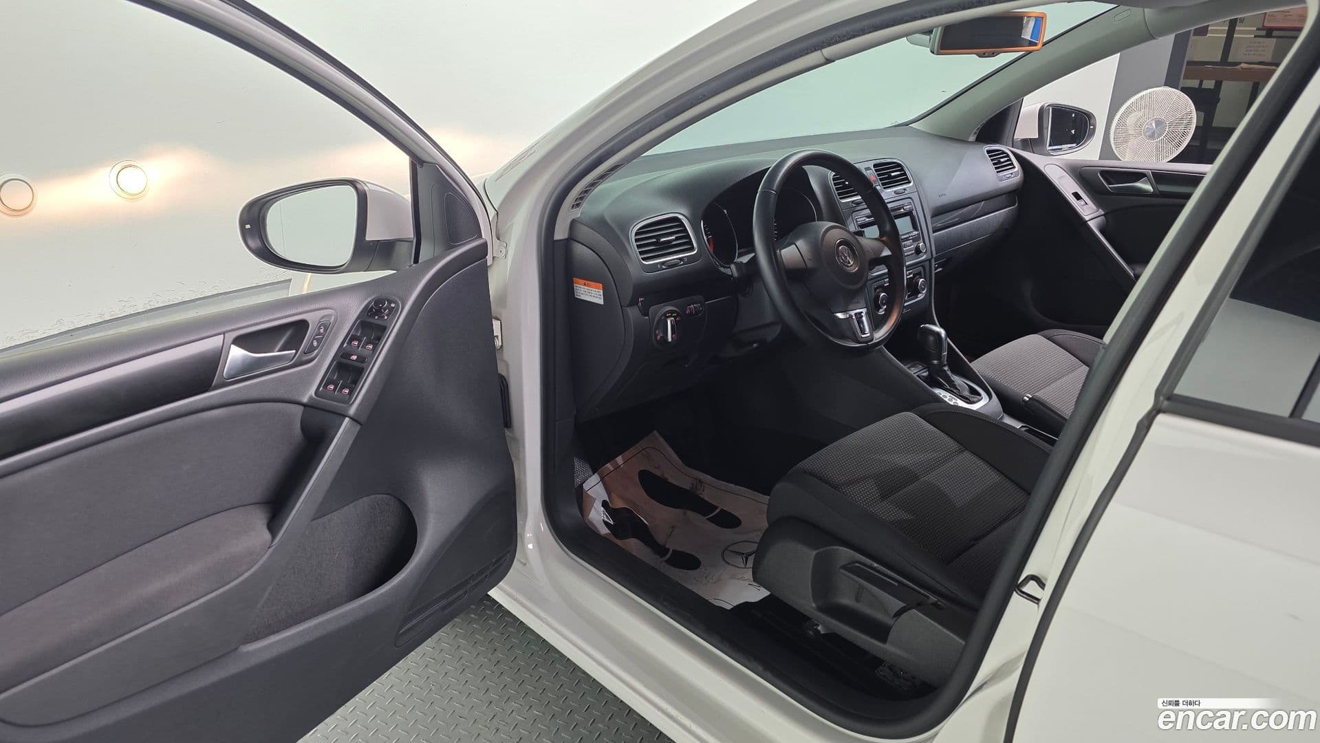 Main__Slider__Photo:Golf Volkswagen 2011.6-10