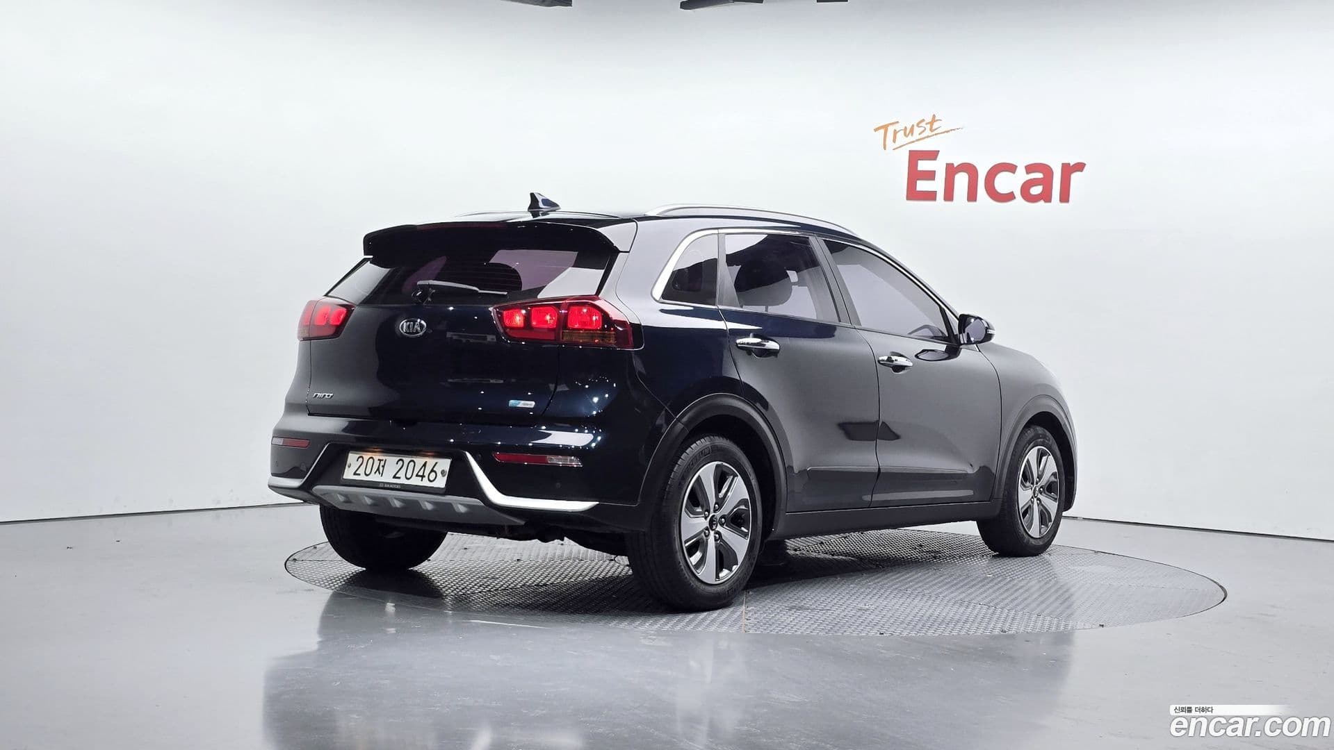 Main__Slider__Photo:Niro Kia 2017.8-1