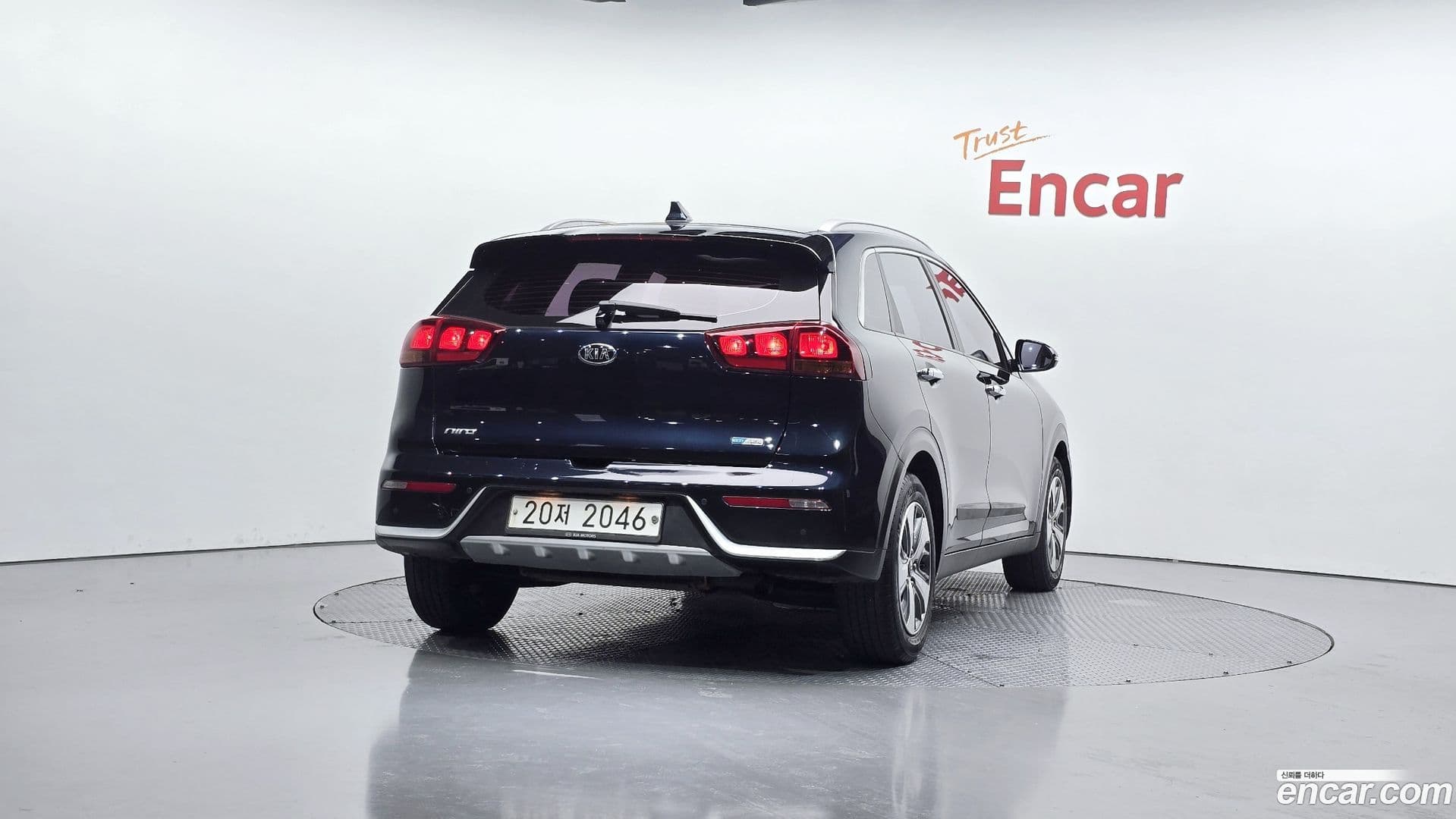 Main__Slider__Photo:Niro Kia 2017.8-3