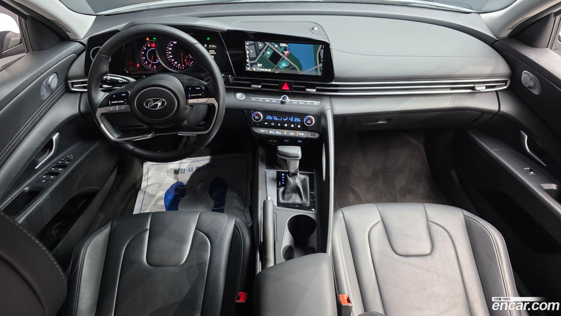 Main__Slider__Photo:AVANTE Hyundai 2022.9-6