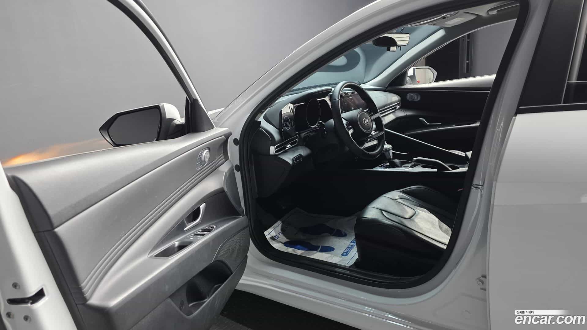 AVANTE Hyundai 2022.9-INNER-010