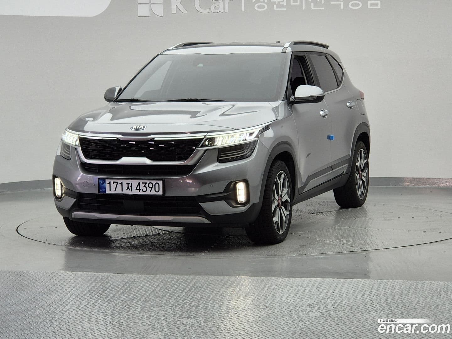 Main__Slider__Photo:Seltos Kia 2021.3-0