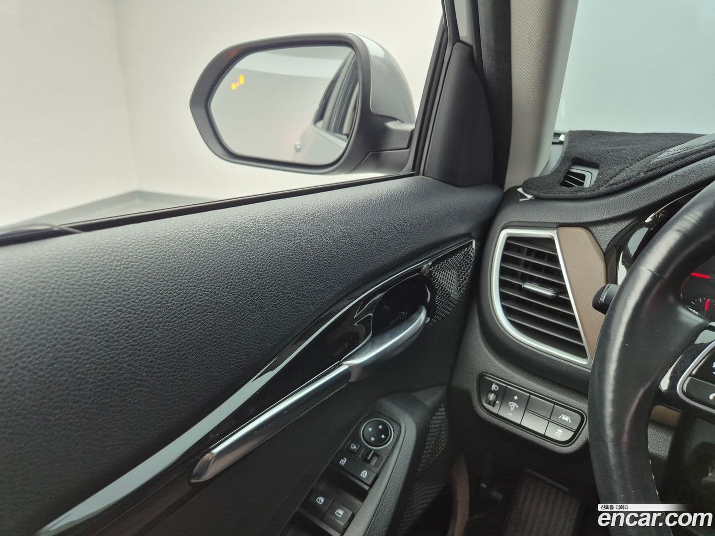 Main__Slider__Photo:Seltos Kia 2021.3-13