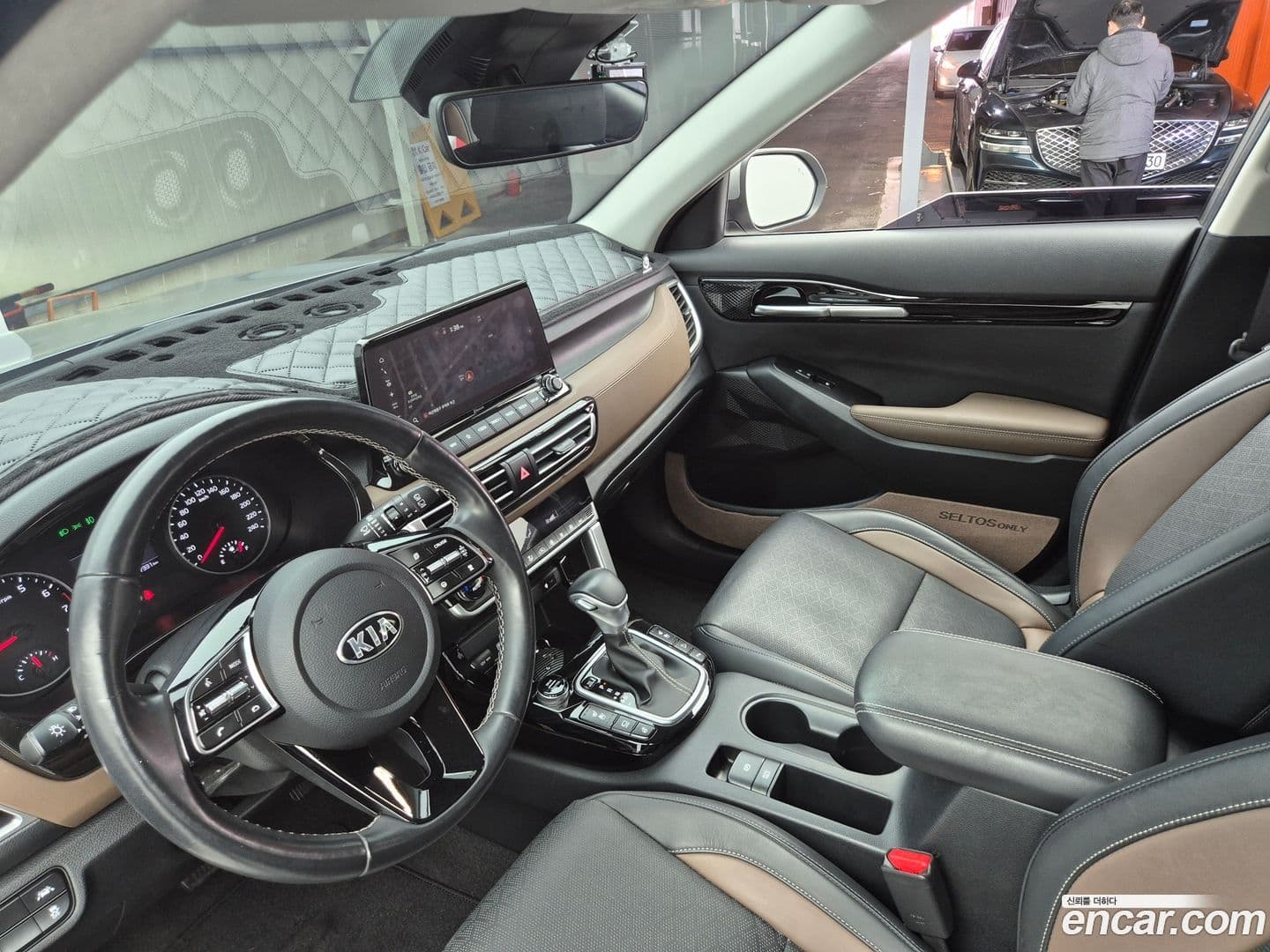 Main__Slider__Photo:Seltos Kia 2021.3-15