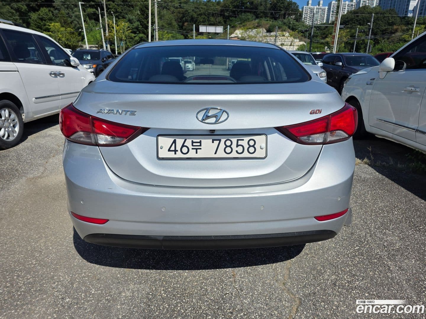 Main__Slider__Photo:AVANTE Hyundai 2013.10-5