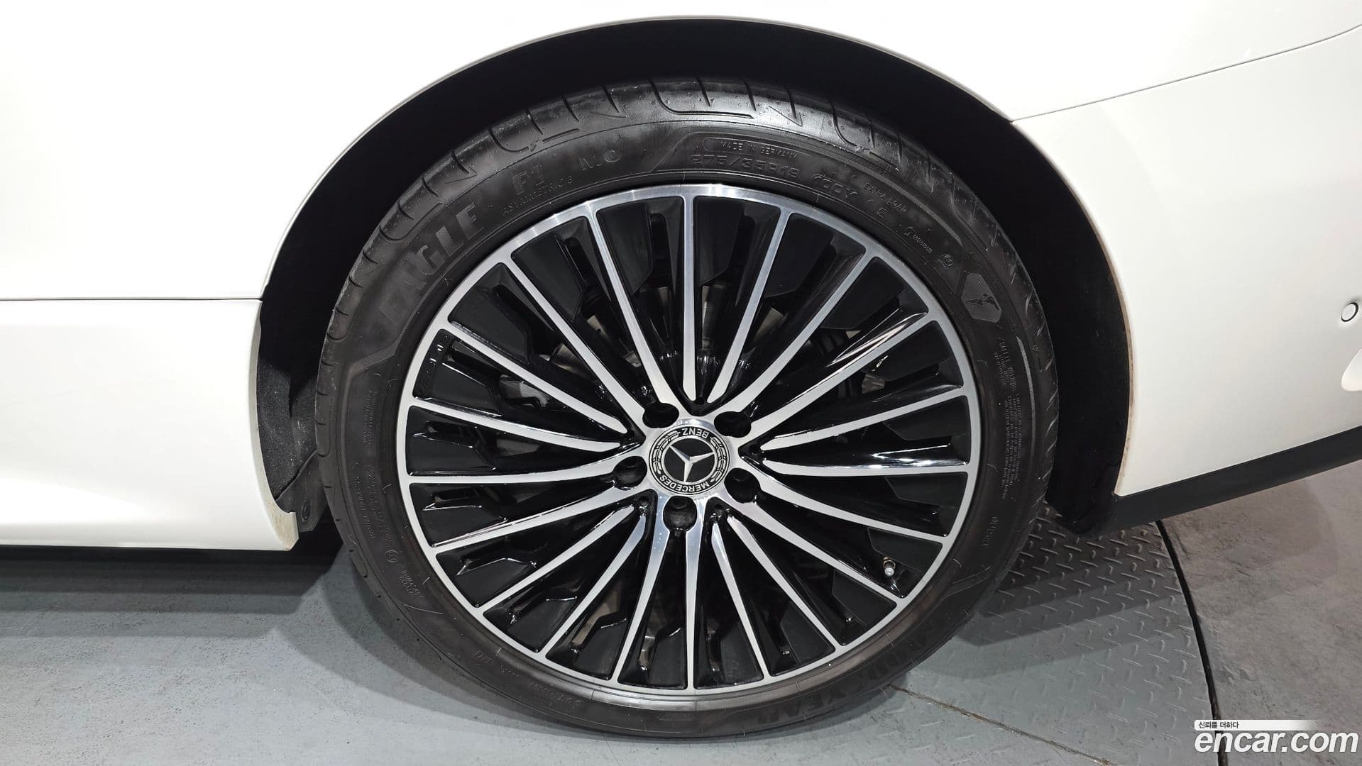 Main__Slider__Photo:CLE-Class Mercedes-Benz 2025.2-4