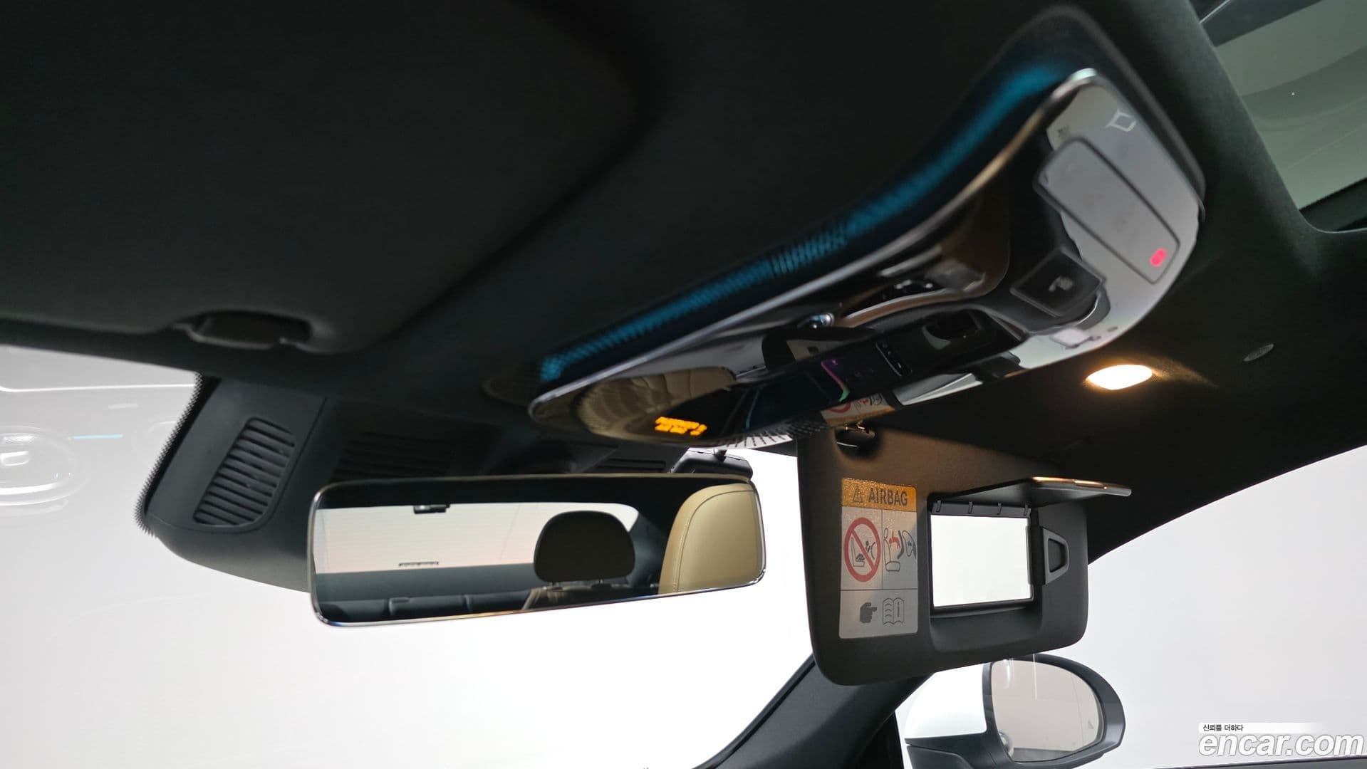 Main__Slider__Photo:CLE-Class Mercedes-Benz 2025.2-17