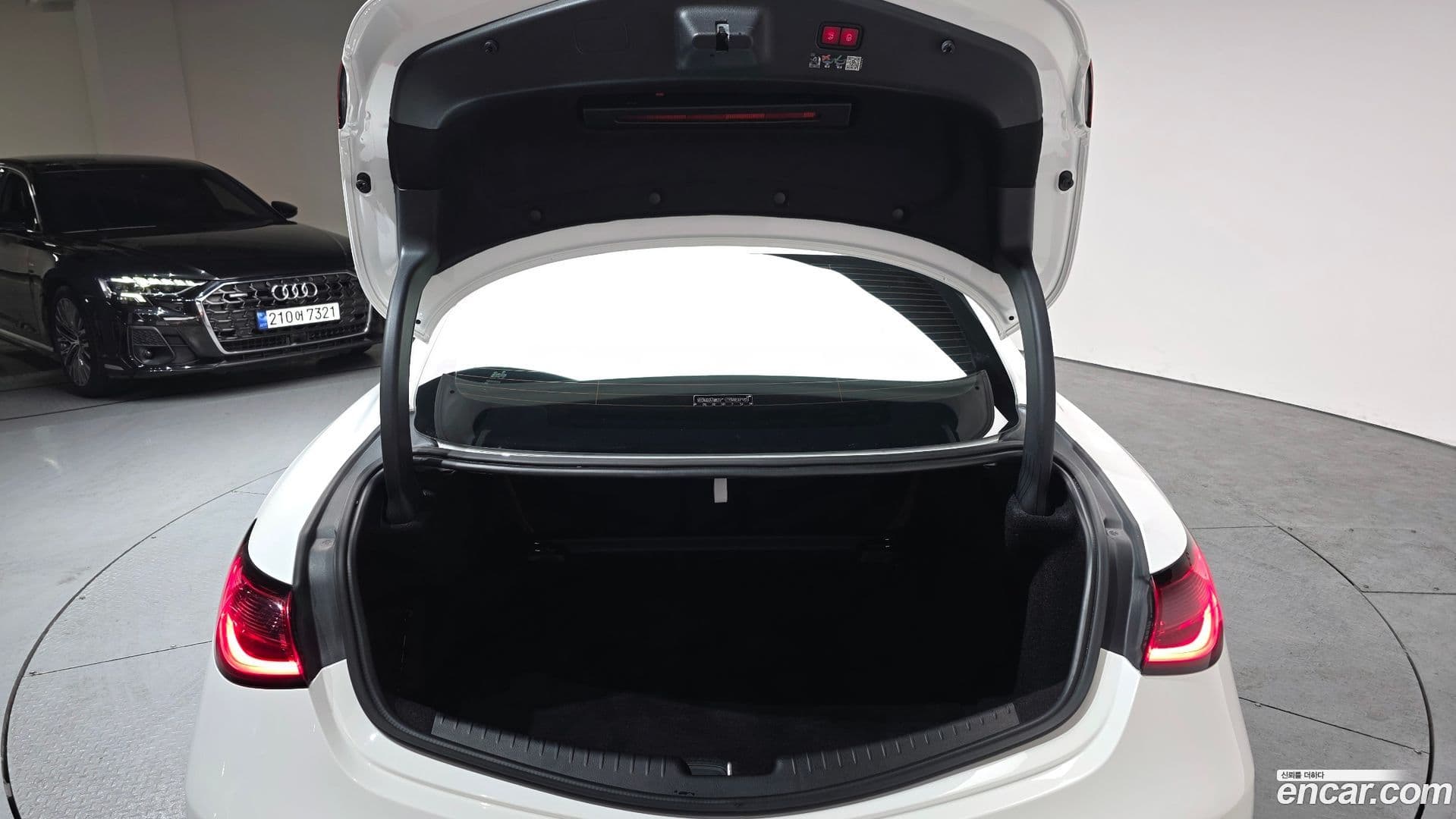 Main__Slider__Photo:CLE-Class Mercedes-Benz 2025.2-19