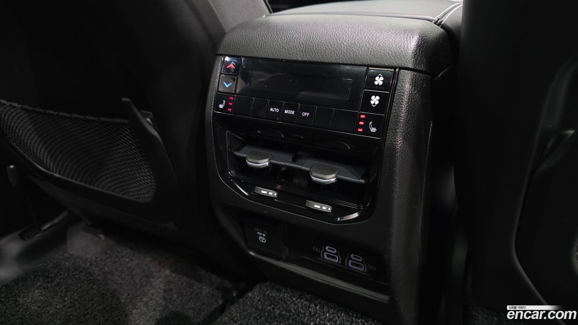 Main__Slider__Photo:Cherokee Jeep 2021.11-18