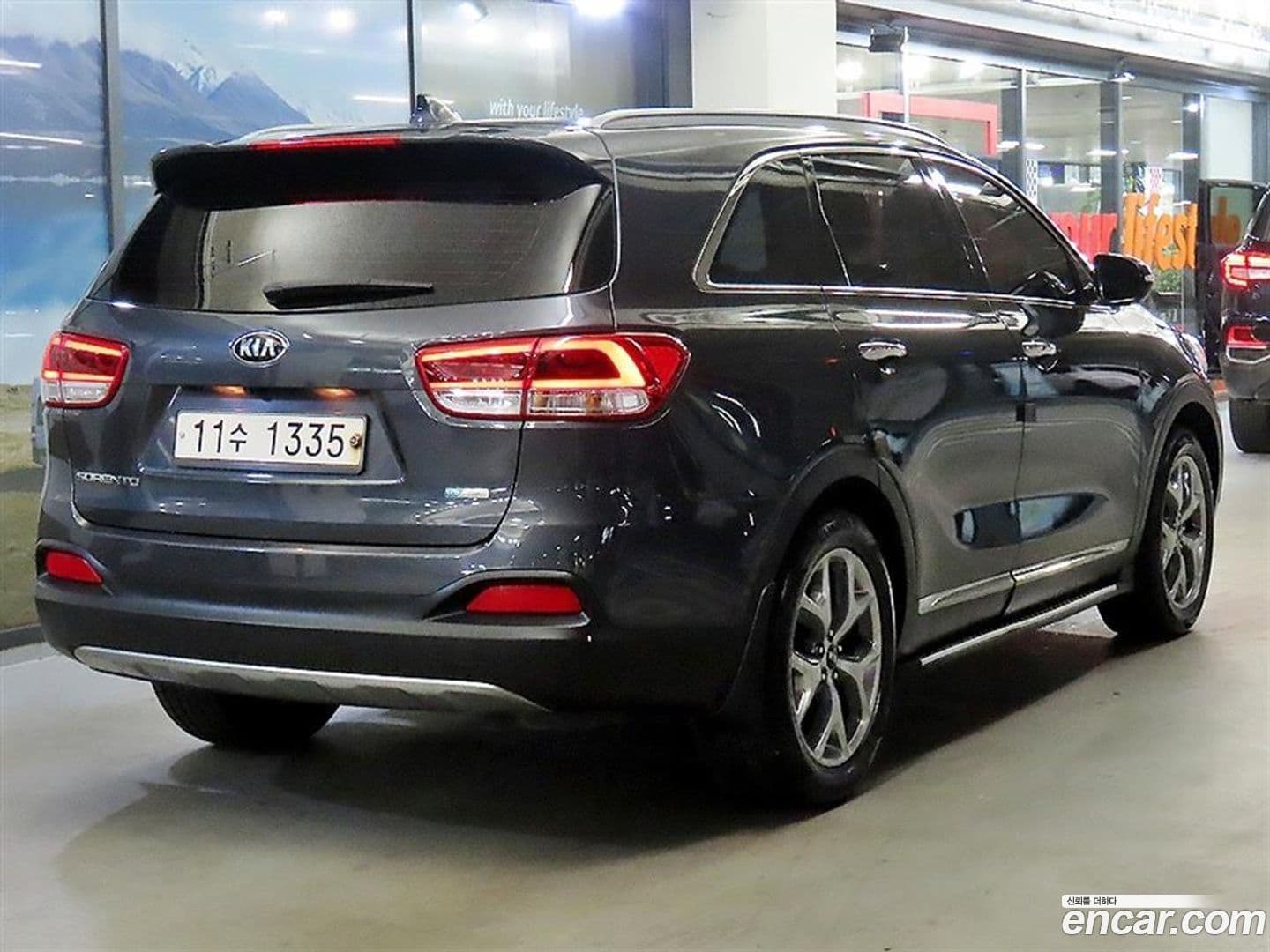 Main__Slider__Photo:Sorento Kia 2015.7-1