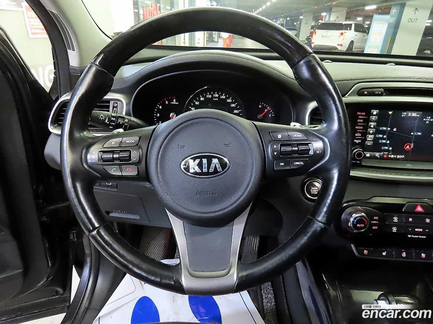 Sorento Kia 2015.7-INNER-010