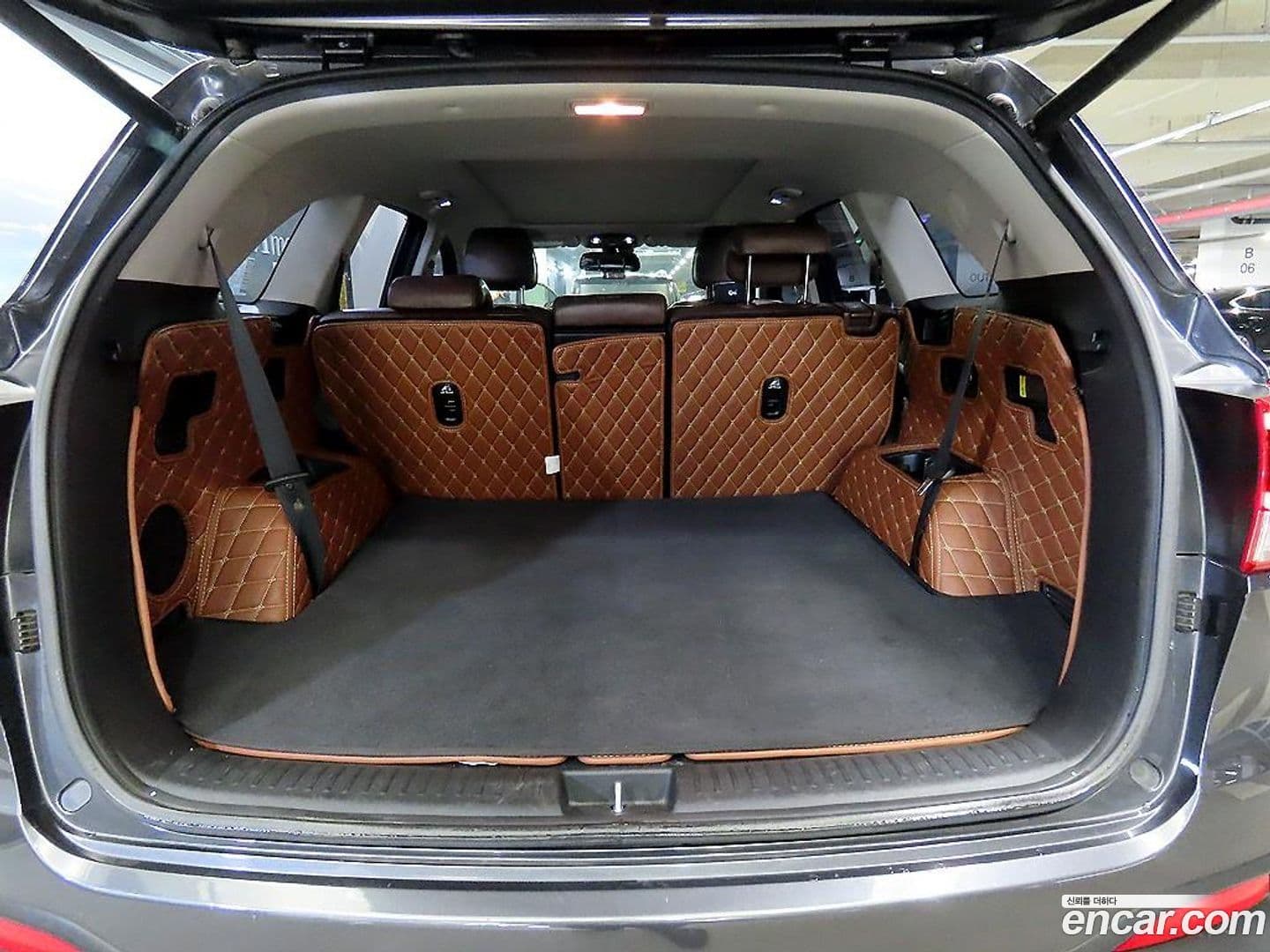 Main__Slider__Photo:Sorento Kia 2015.7-17