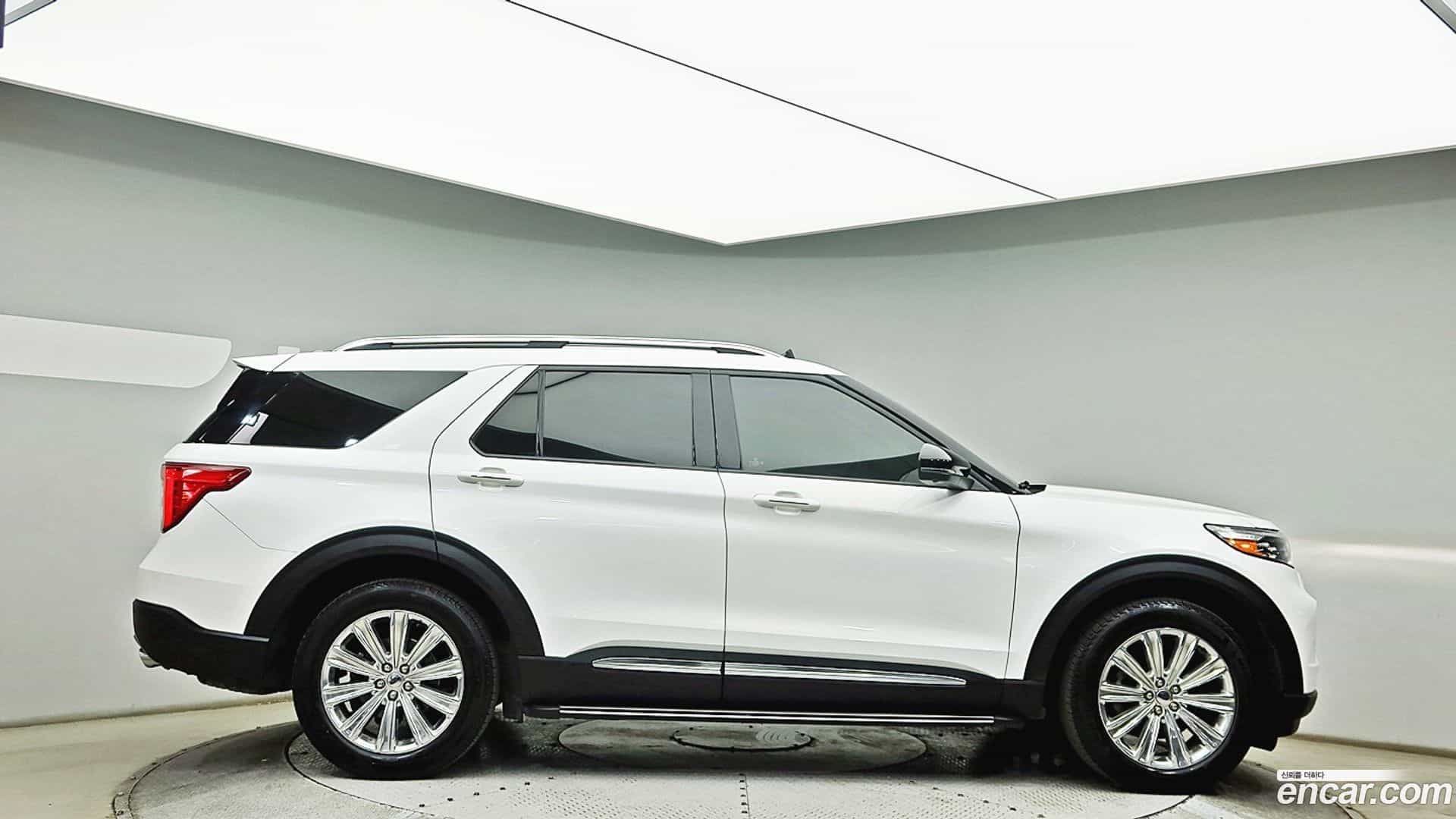 Explorer Ford 2020.11-OUTER-004