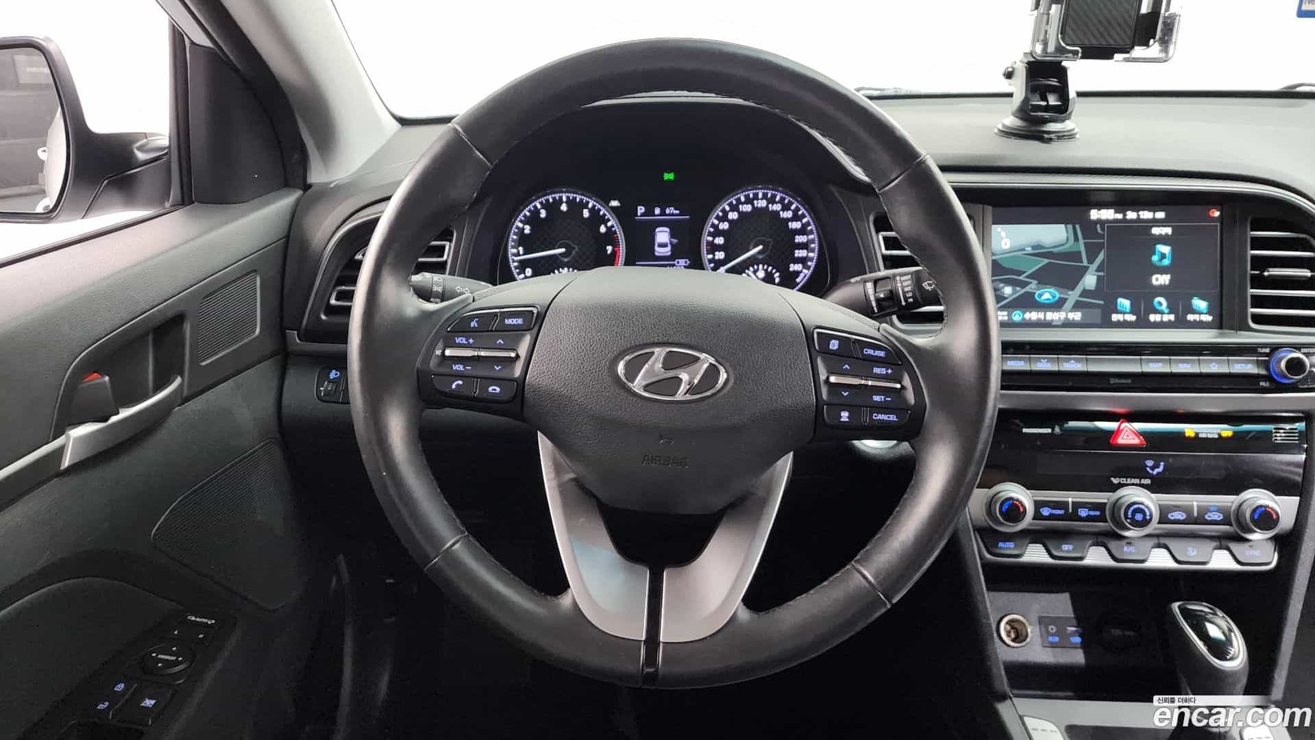 AVANTE Hyundai 2019.9-OPTION-017