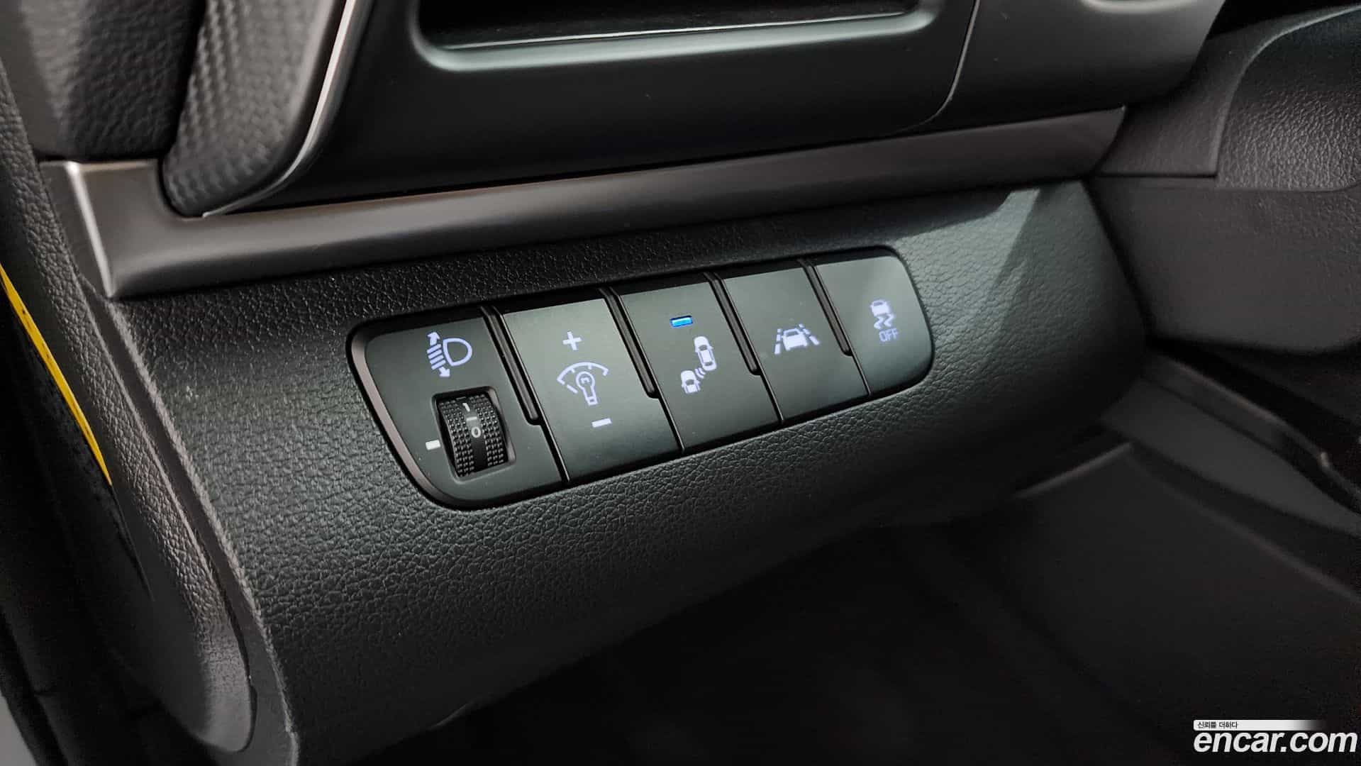 AVANTE Hyundai 2019.9-OPTION-018