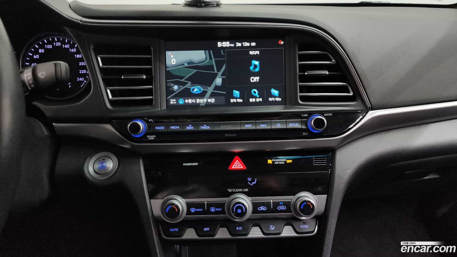 AVANTE Hyundai 2019.9-OPTION-021