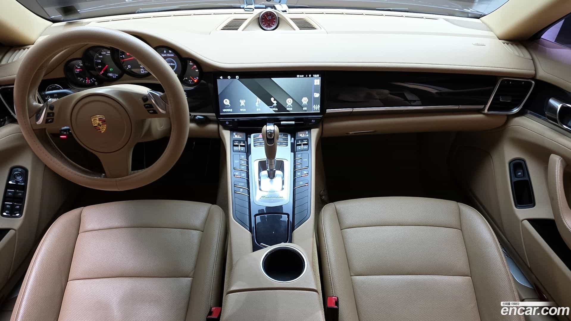 Panamera Porsche 2013.11-INNER-007