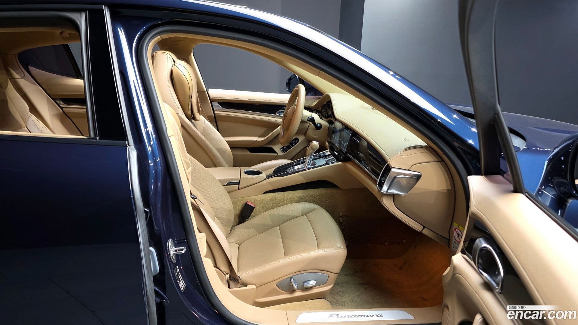 Main__Slider__Photo:Panamera Porsche 2013.11-9