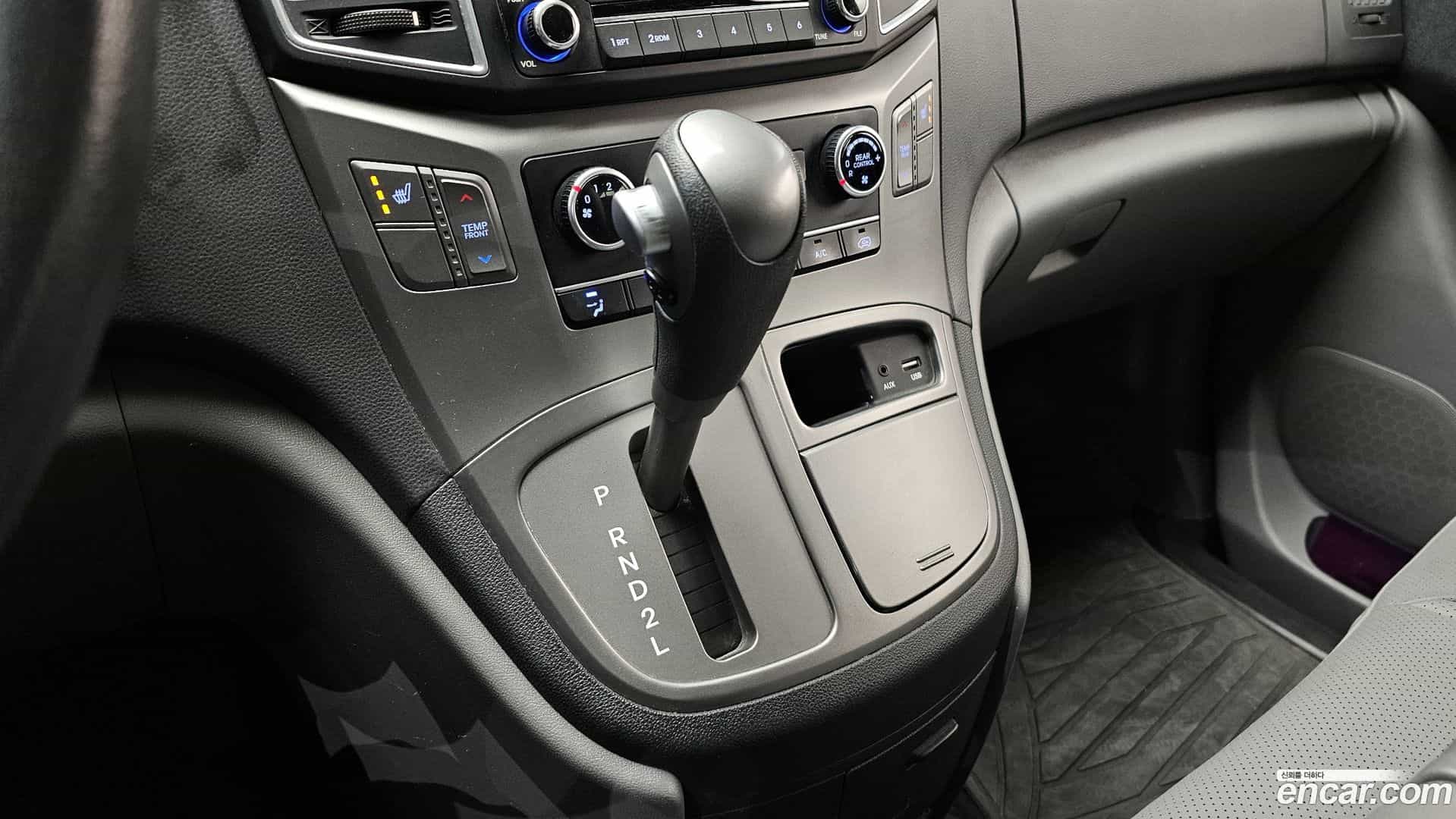 Starex Hyundai 2018.3-INNER-009