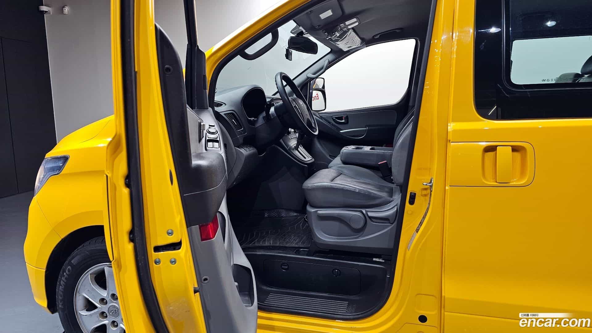 Starex Hyundai 2018.3-INNER-010