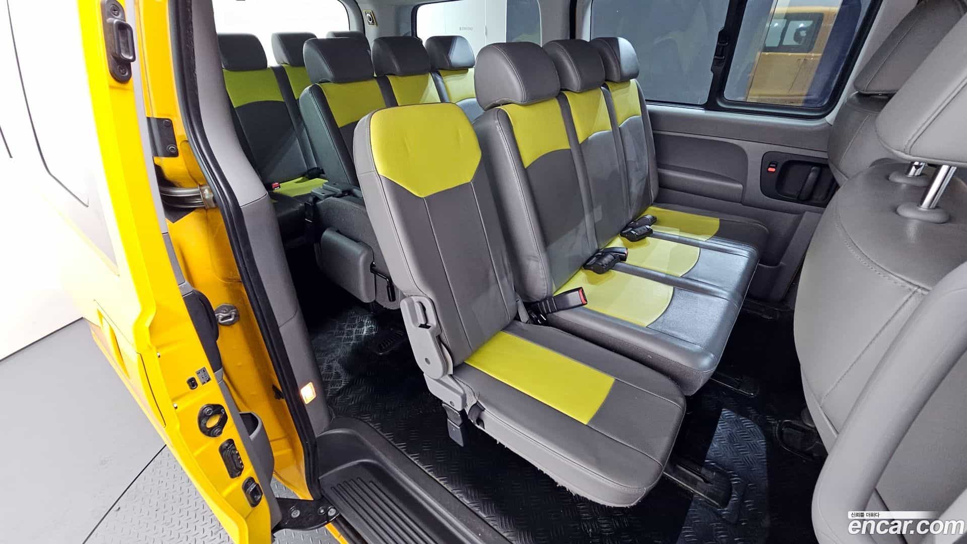 Starex Hyundai 2018.3-OPTION-016