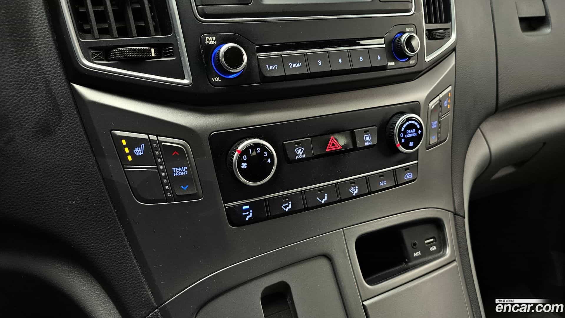 Starex Hyundai 2018.3-OPTION-019