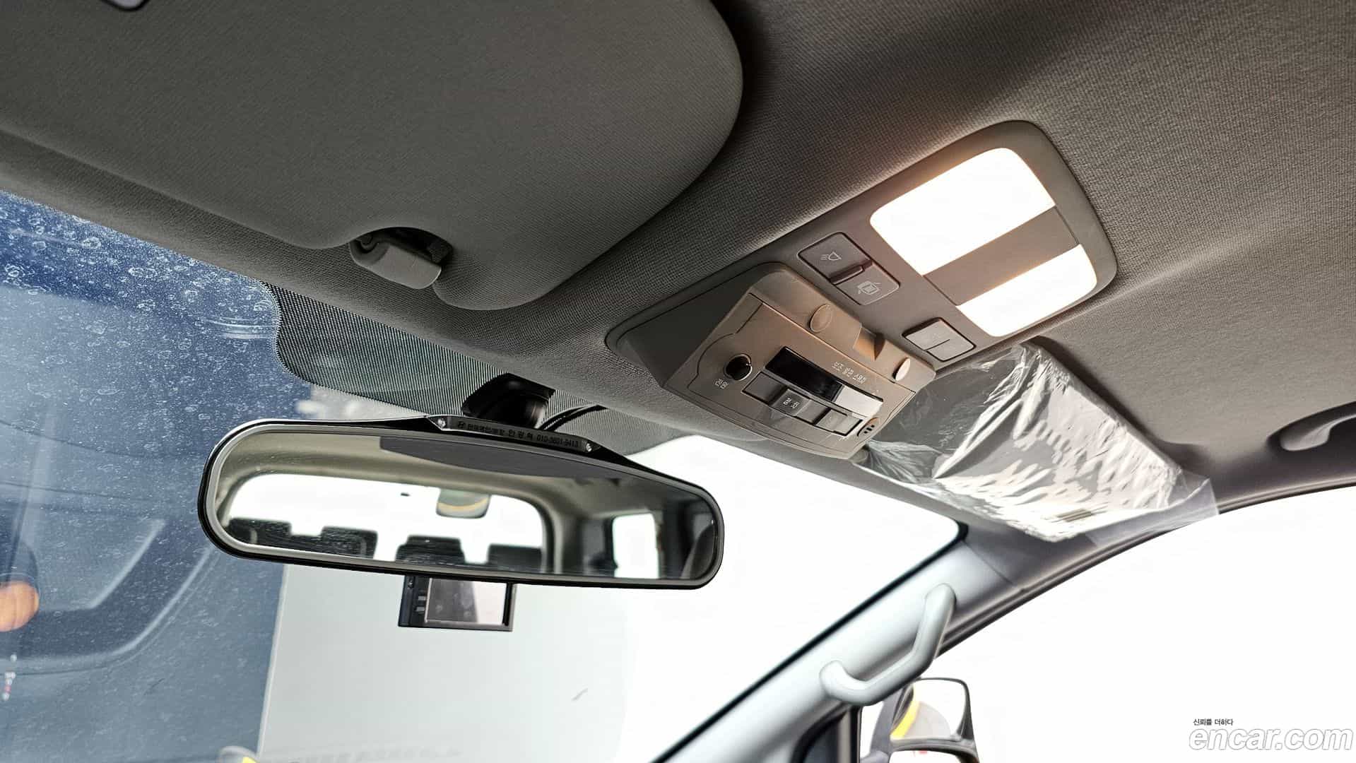 Starex Hyundai 2018.3-OPTION-021