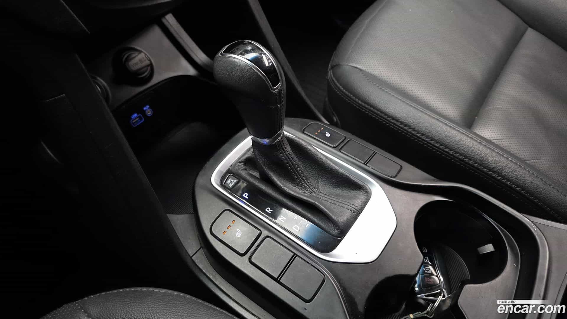 Santafe Hyundai 2015.7-INNER-009