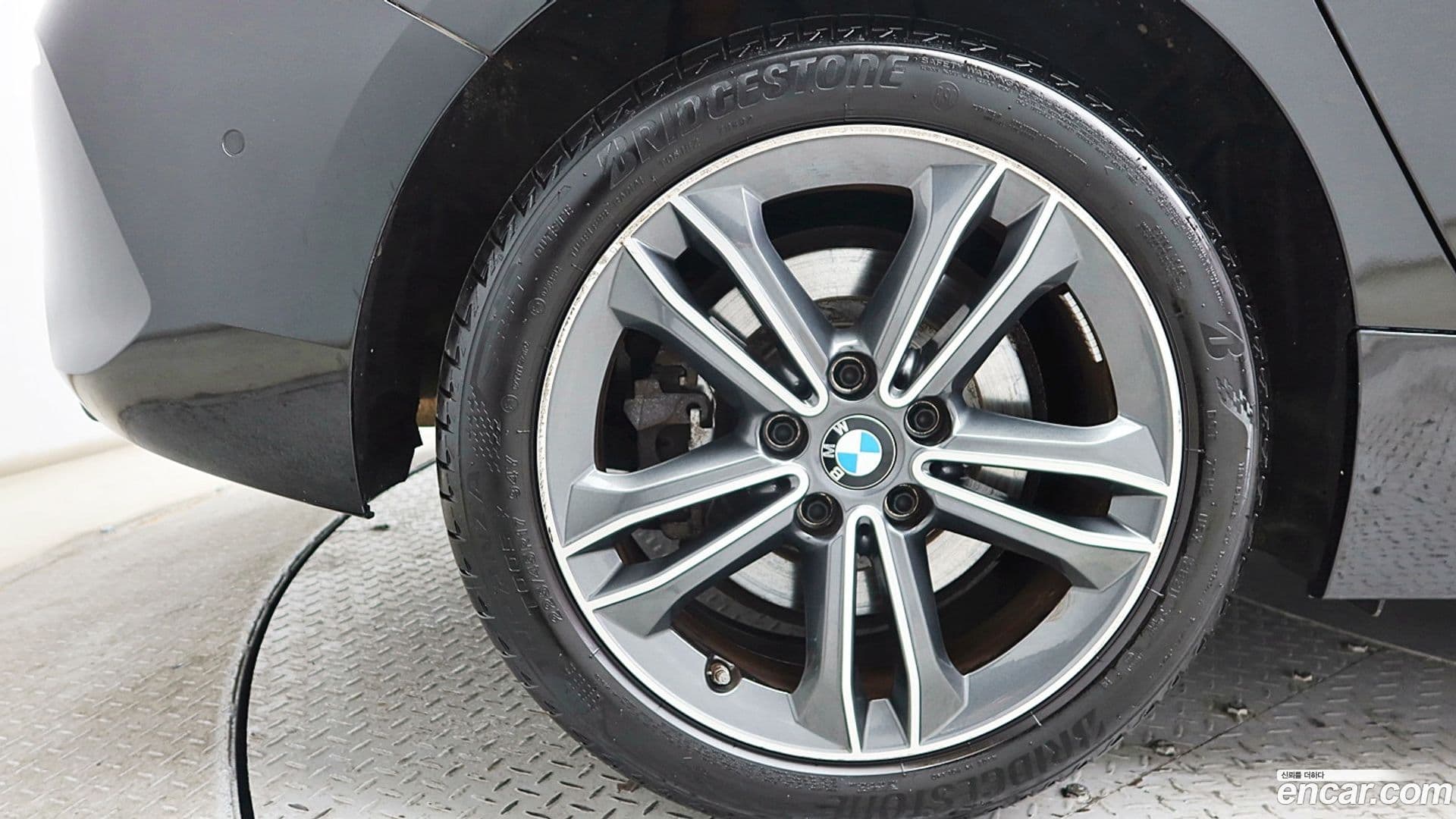 Main__Slider__Photo:1-Series BMW 2022.0-7