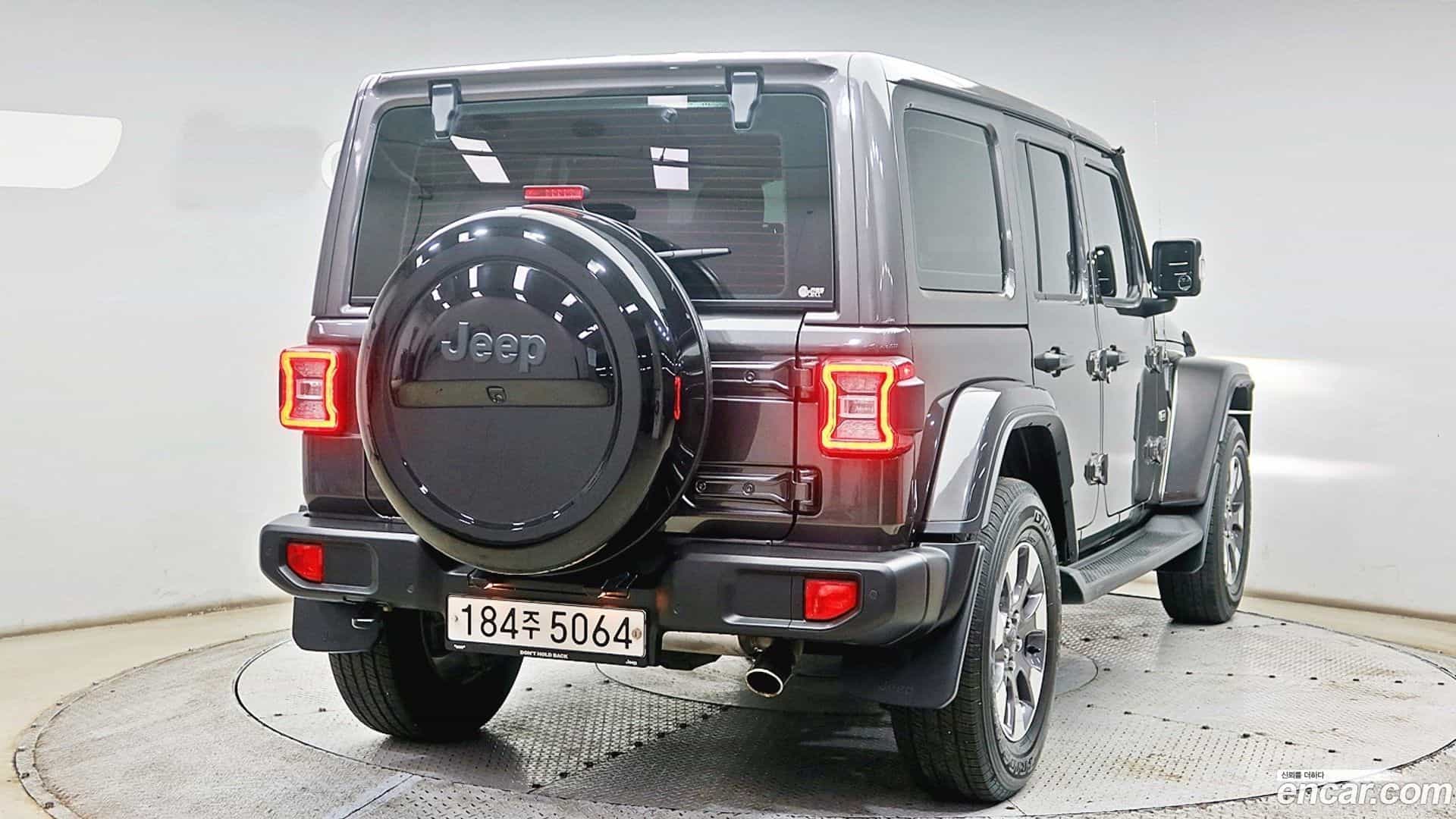 Wrangler Jeep 2021.1-OUTER-002
