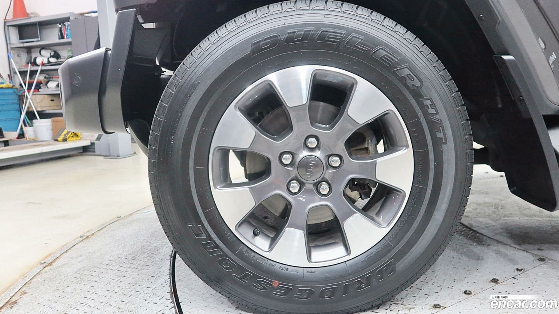 Main__Slider__Photo:Wrangler Jeep 2021.1-4