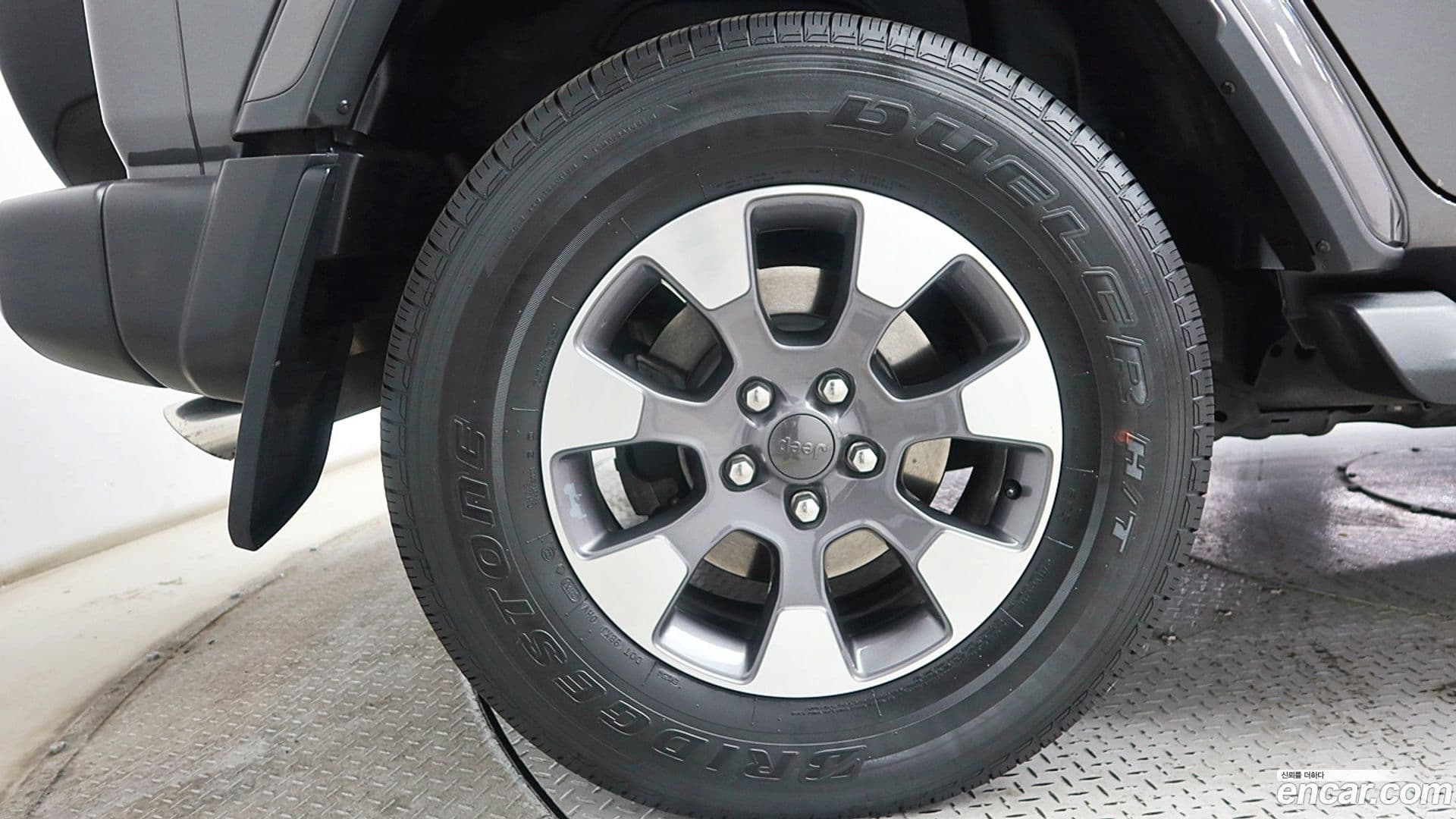 Main__Slider__Photo:Wrangler Jeep 2021.1-7