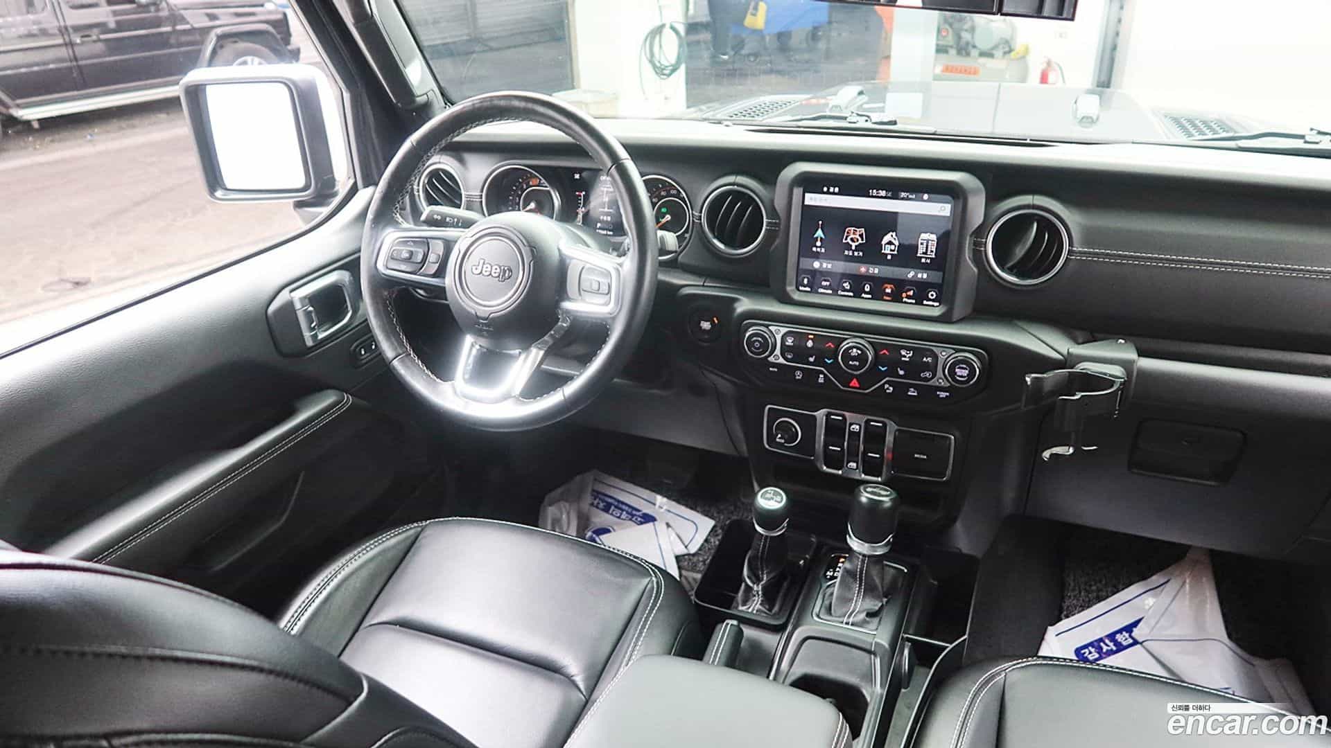 Wrangler Jeep 2021.1-OPTION-023