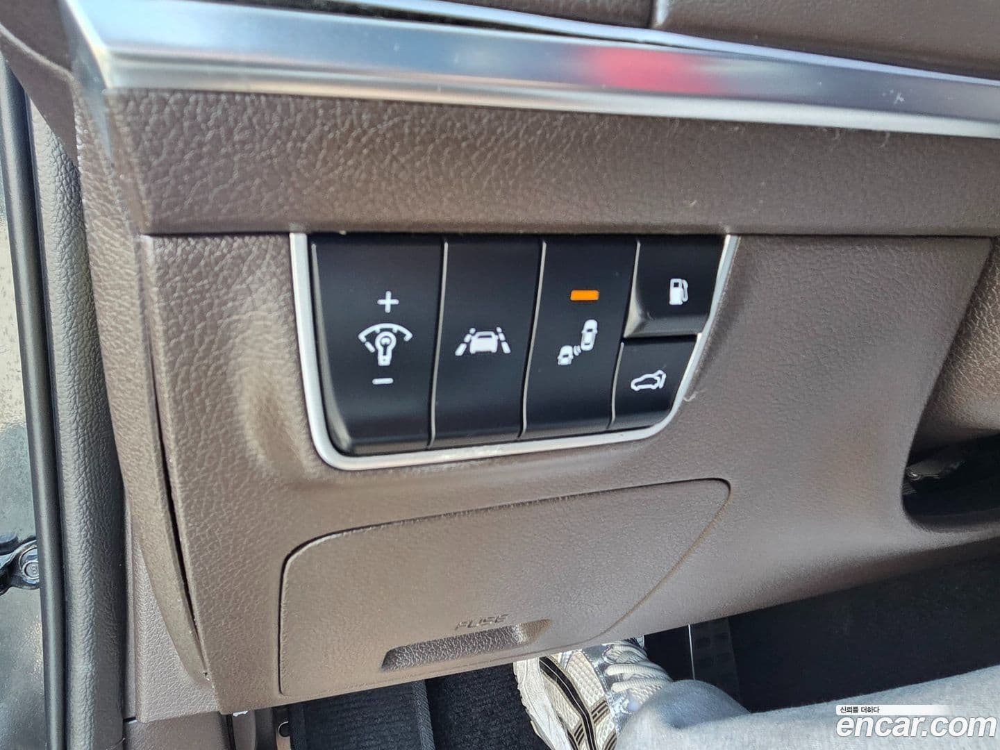 Main__Slider__Photo:Stinger Kia 2017.7-18