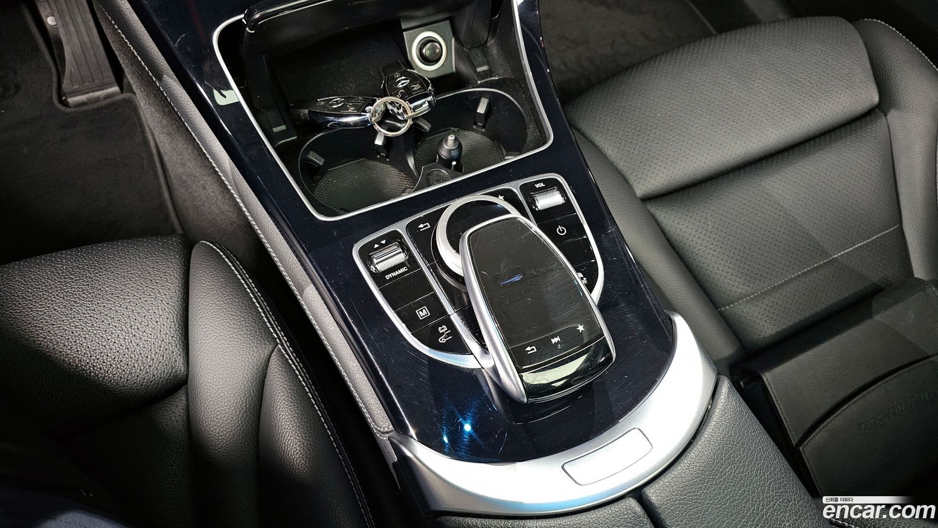 Main__Slider__Photo:GLC-Class Mercedes-Benz 2018.10-8