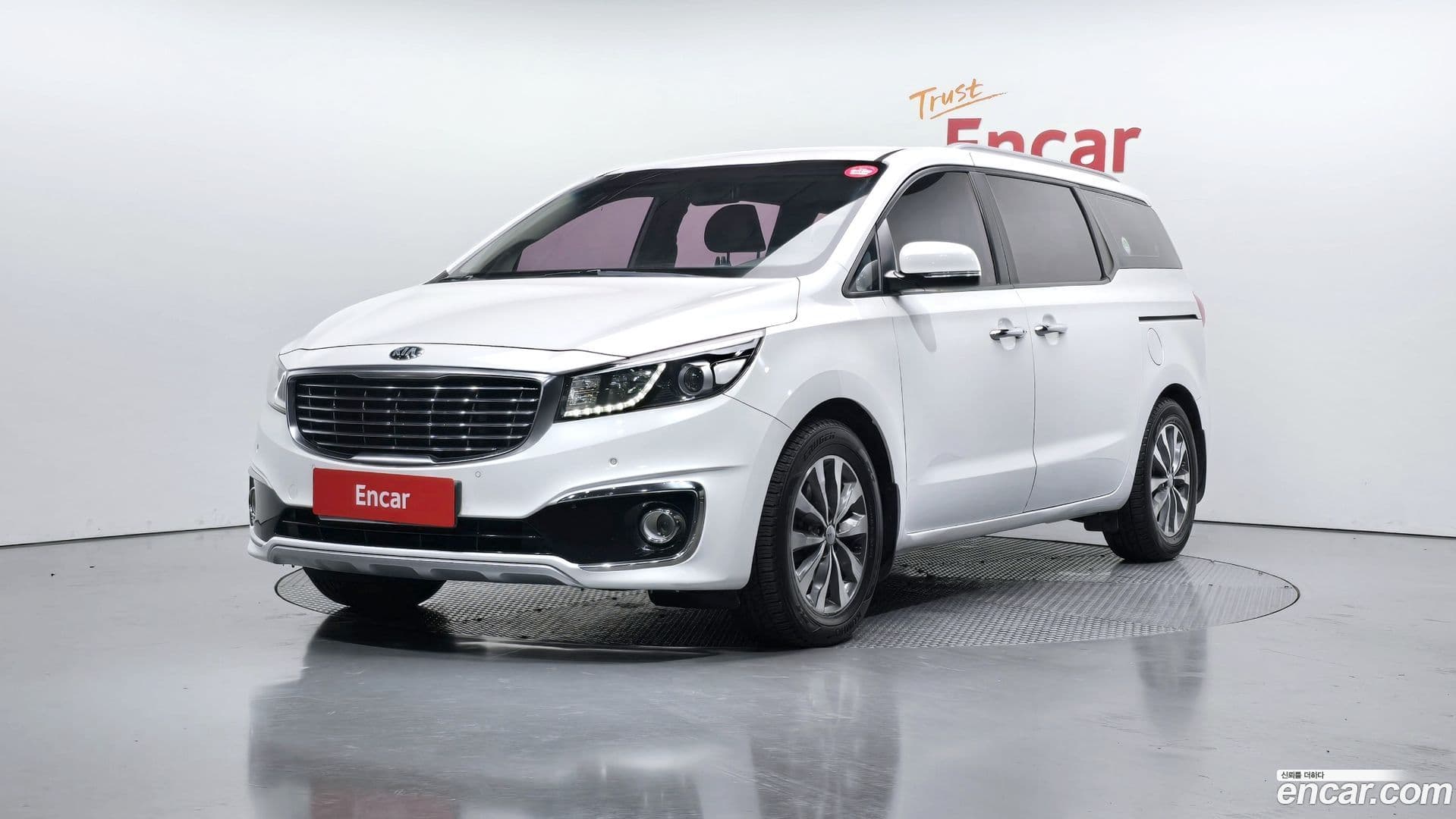 Main__Slider__Photo:Canival Kia 2018.3-0