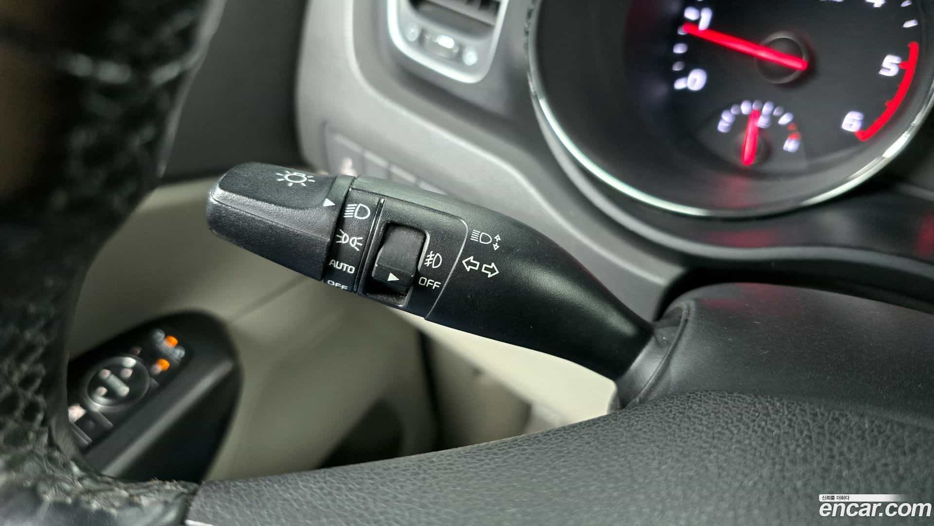 Canival Kia 2018.3-OPTION-024