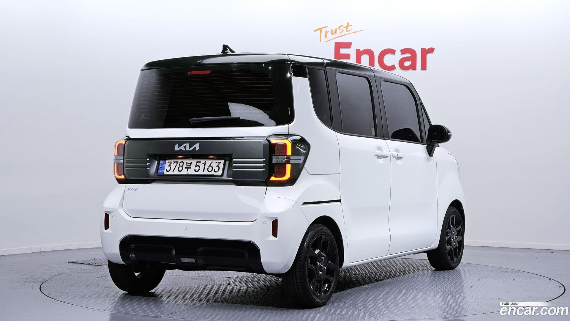 Main__Slider__Photo:RAY Kia 2023.10-1