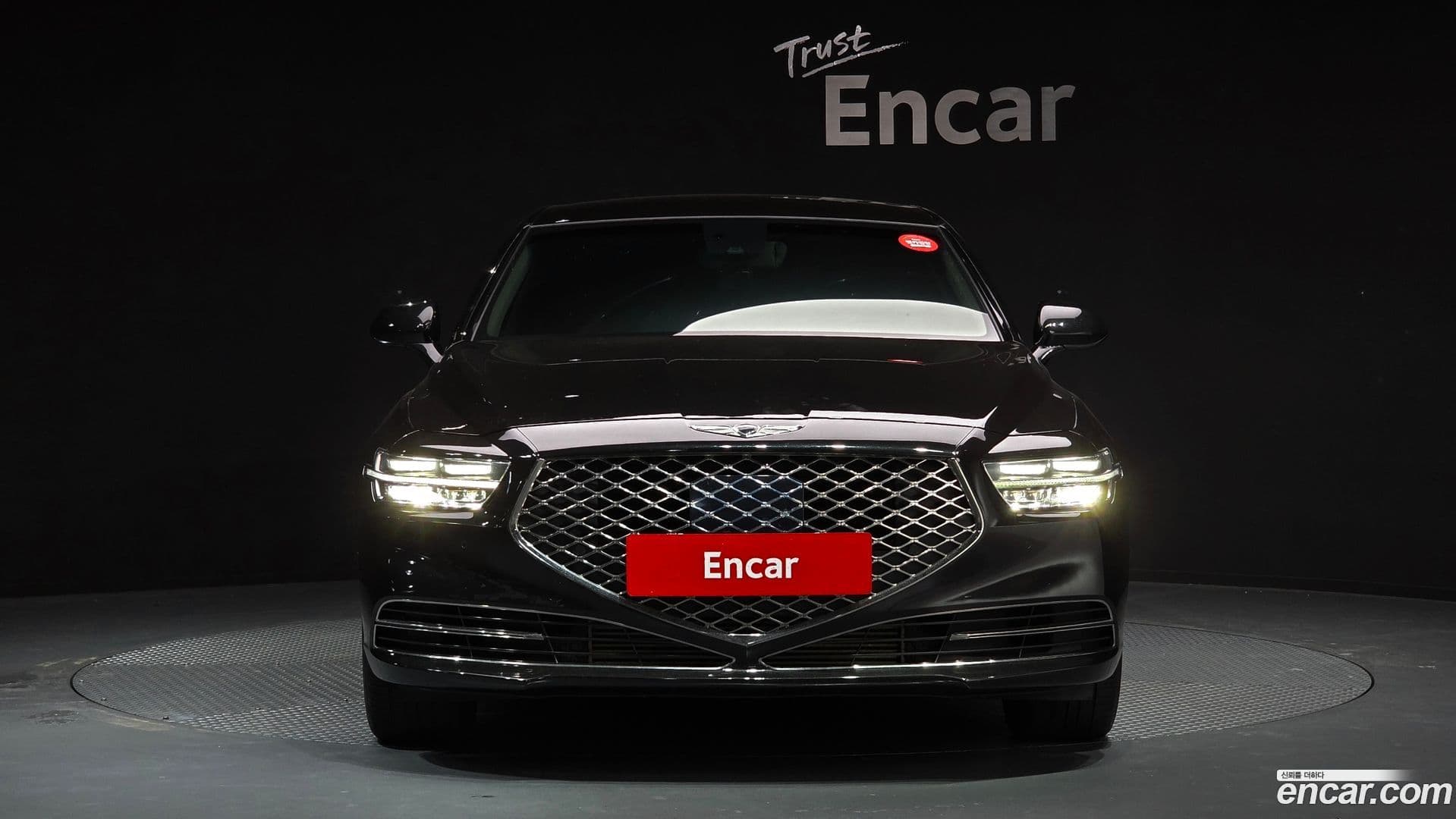 Main__Slider__Photo:G90 Genesis 2019.3-2