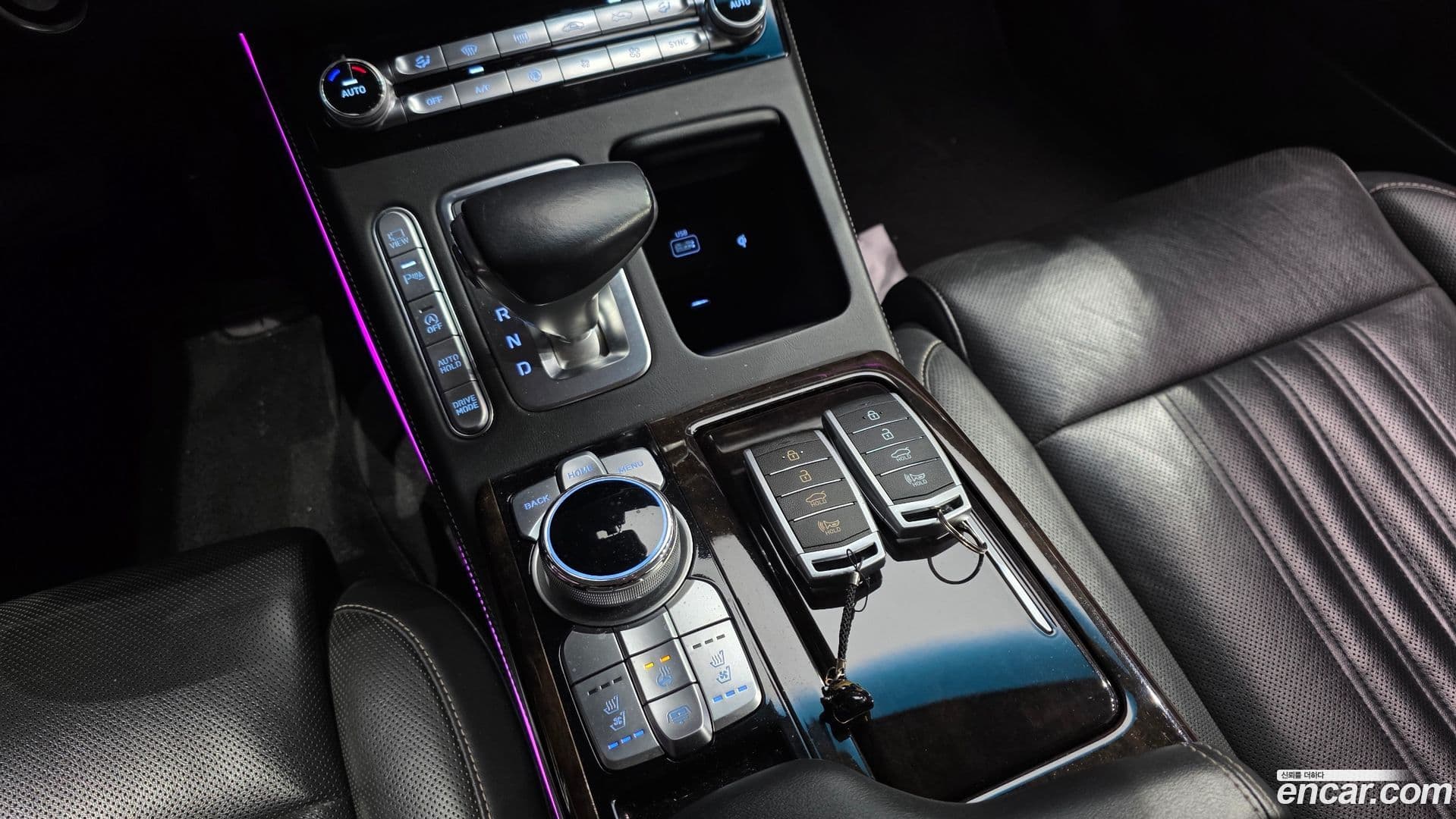 Main__Slider__Photo:G90 Genesis 2019.3-8