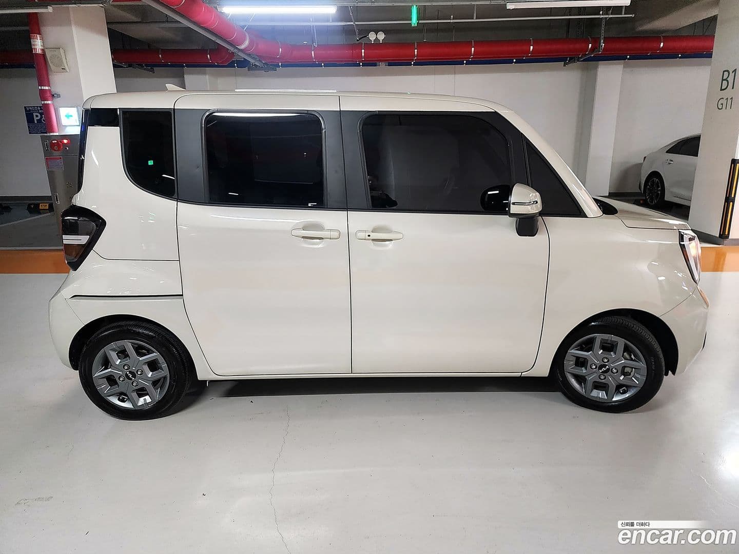 Main__Slider__Photo:RAY Kia 2023.7-3