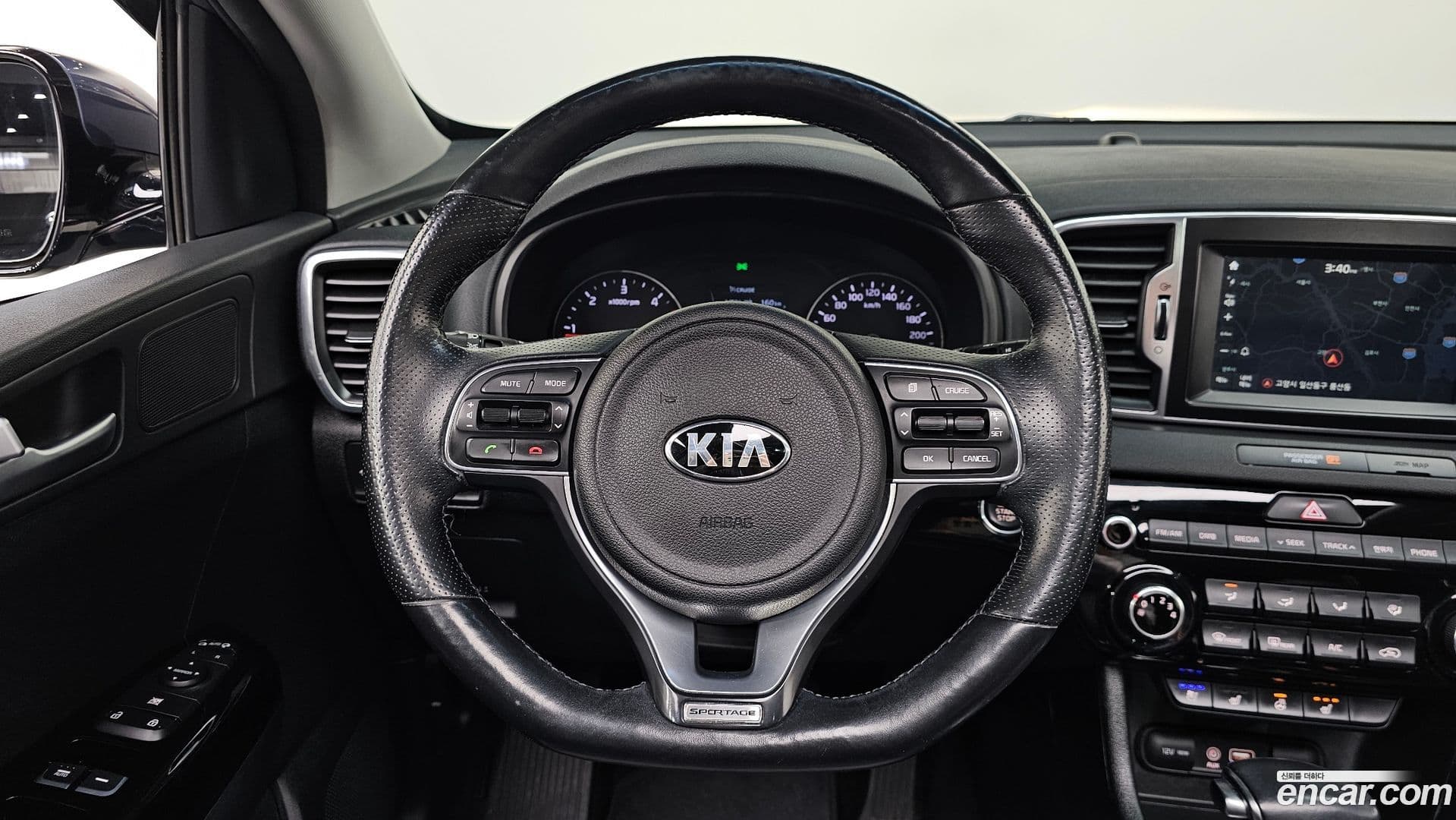 Main__Slider__Photo:Sportage Kia 2015.11-12