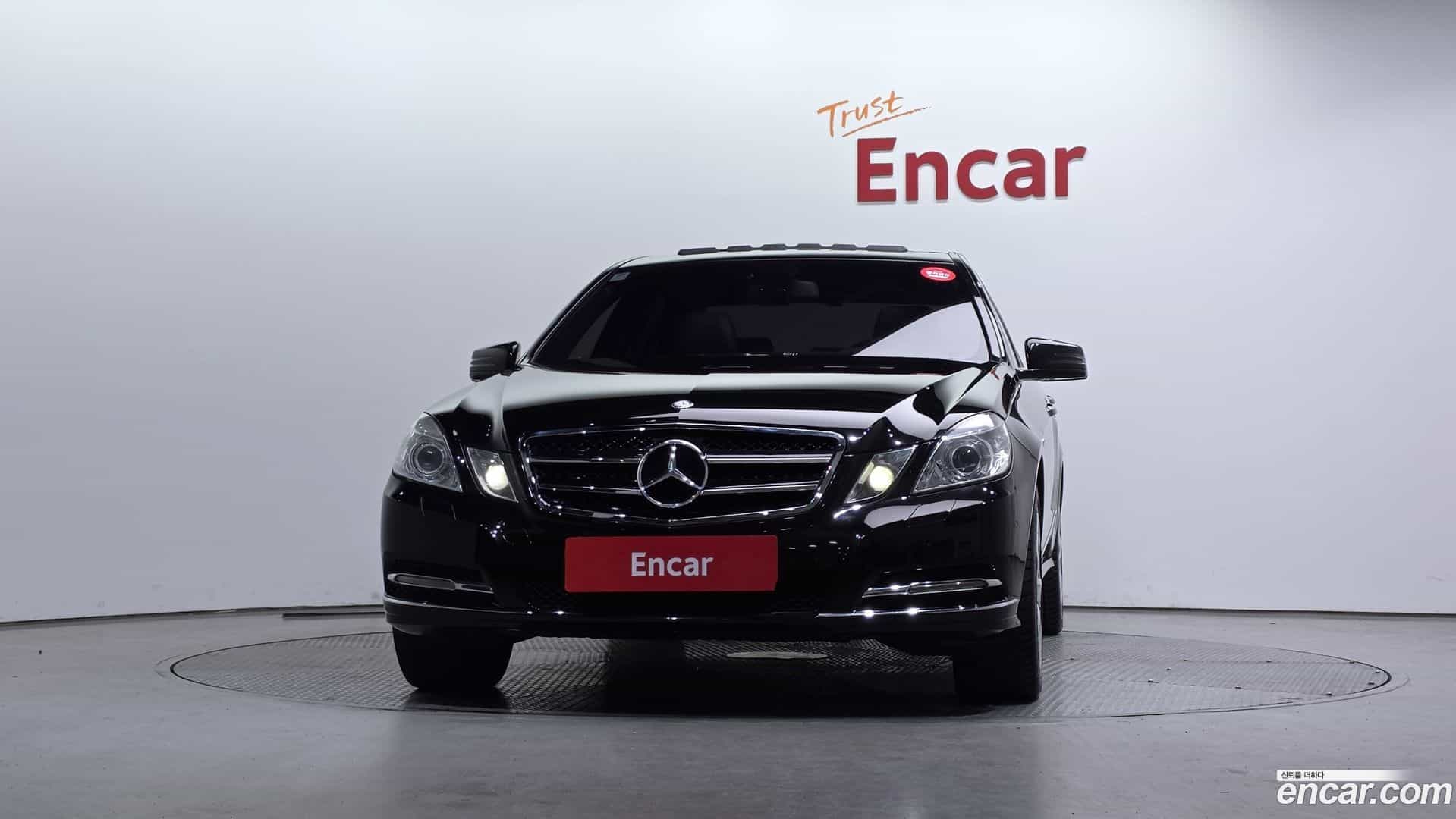 E-Class Mercedes-Benz 2011.3-OUTER-003